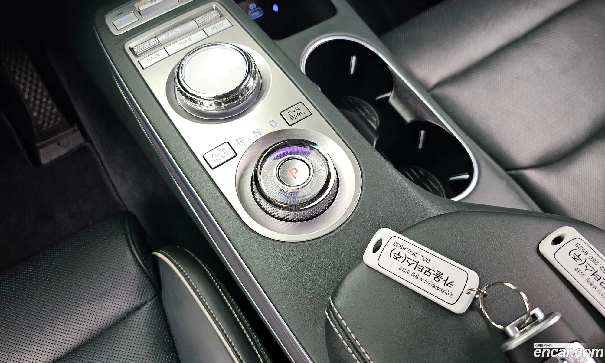 Genesis Electrified GV70 2022 — 11