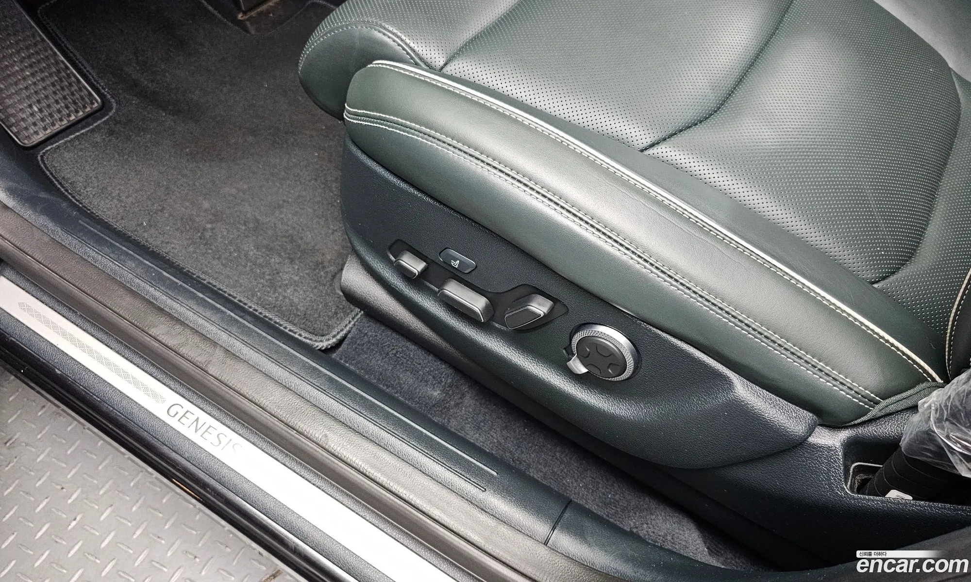 Genesis Electrified GV70 2022 — 20