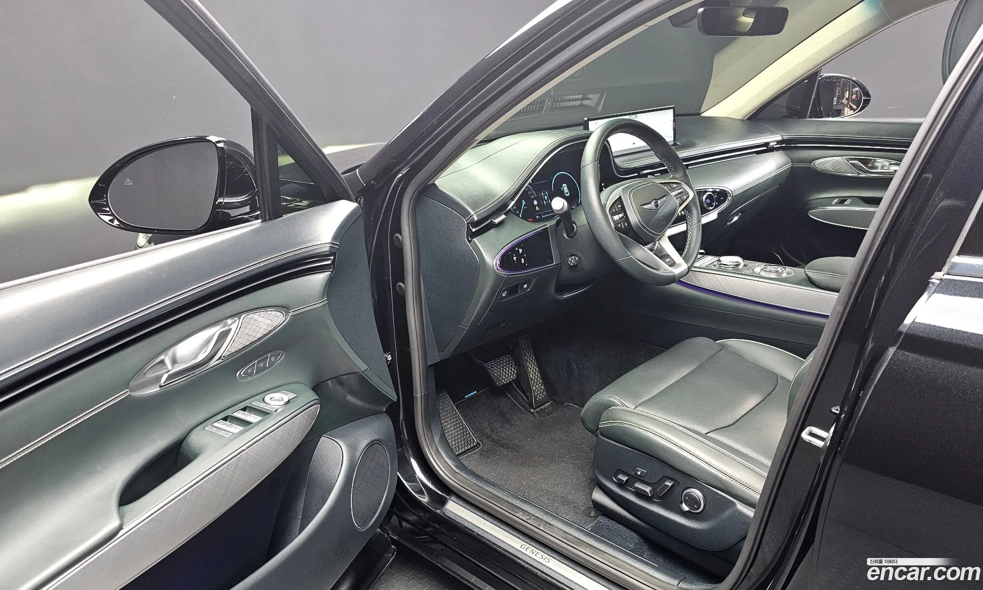 Genesis Electrified GV70 2022 — 10