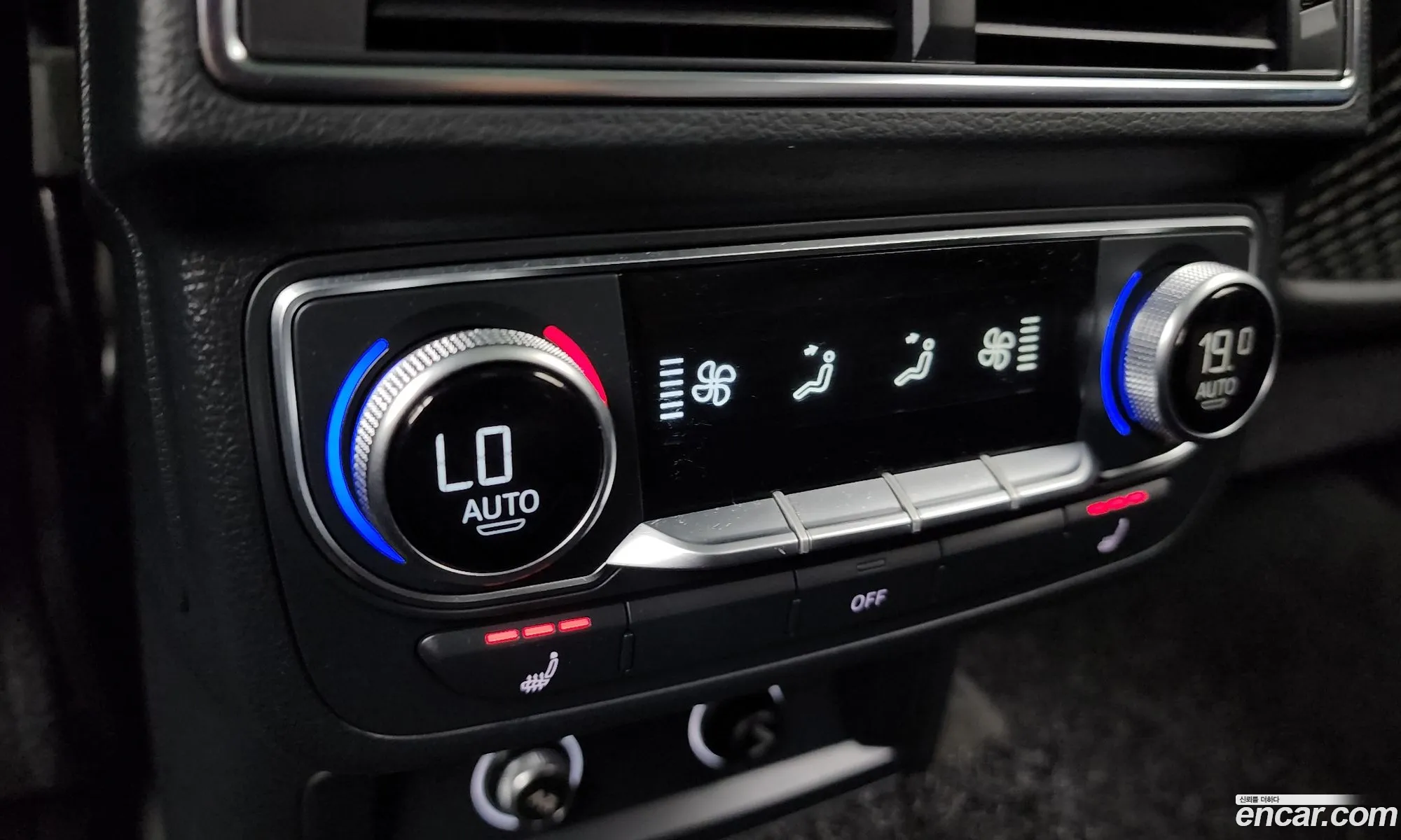 Audi Q7 2019 WAUZZZ4M7KD040633 — 6