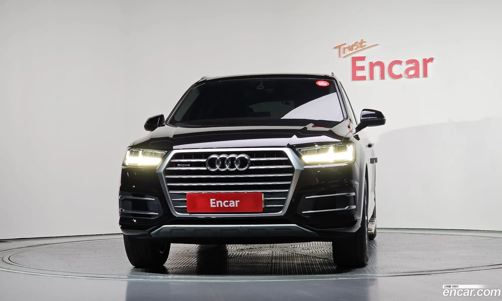 Audi Q7 2019 WAUZZZ4M7KD040633 — 4
