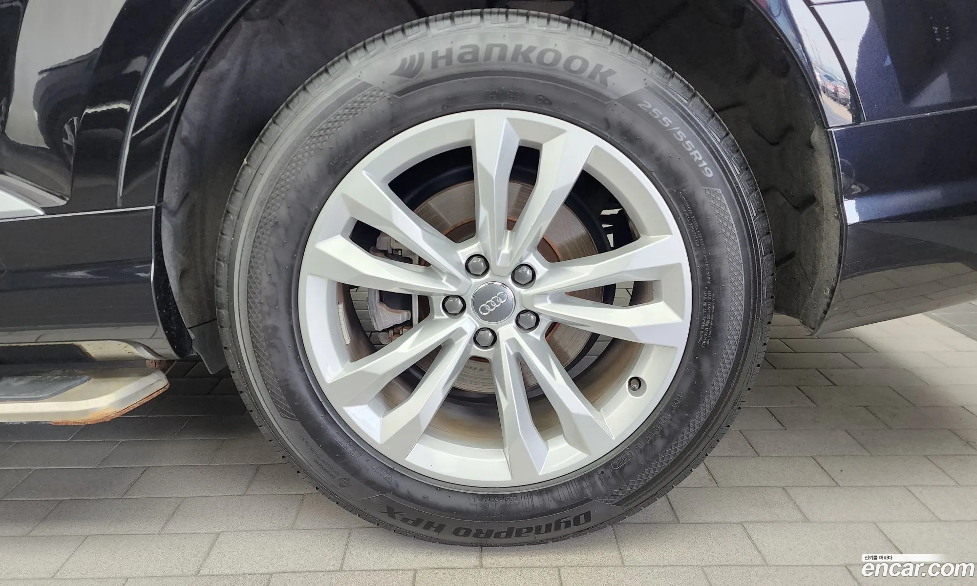 Audi Q7 2019 WAUZZZ4M7KD040633 — 21