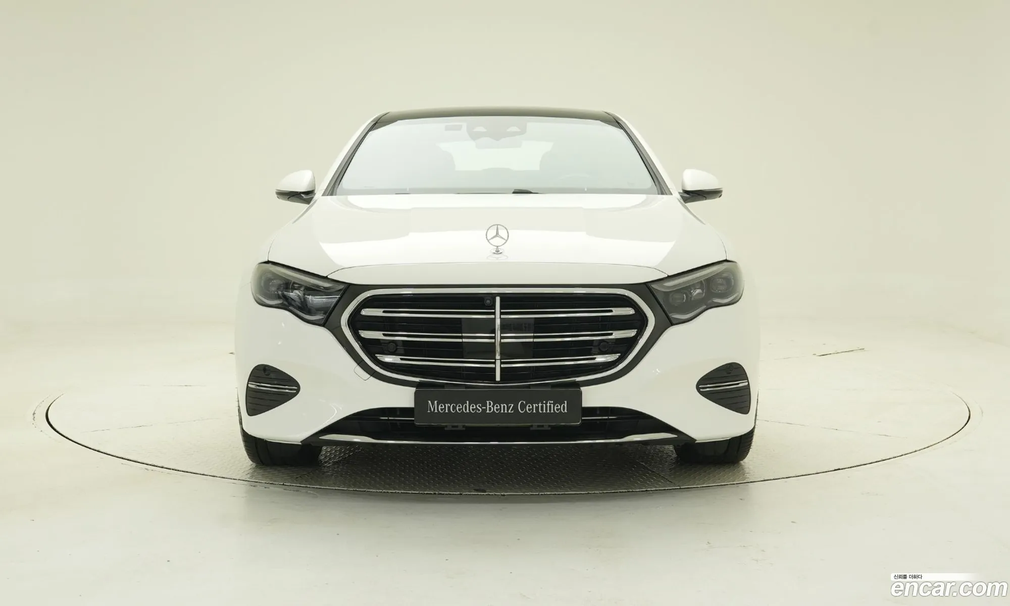 Mercedes-Benz E-Class W214 2025 — 7