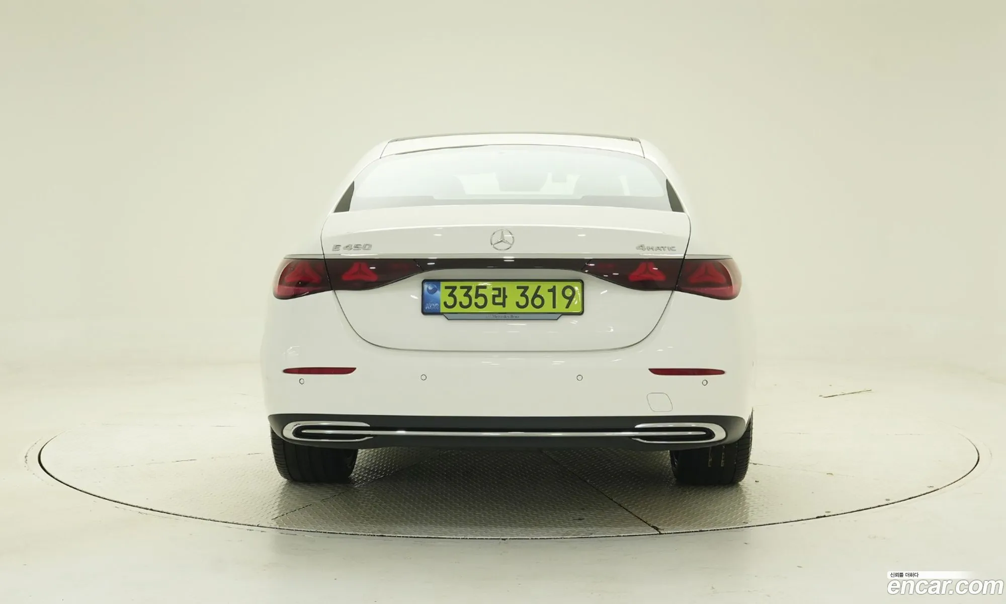Mercedes-Benz E-Class W214 2025 — 13