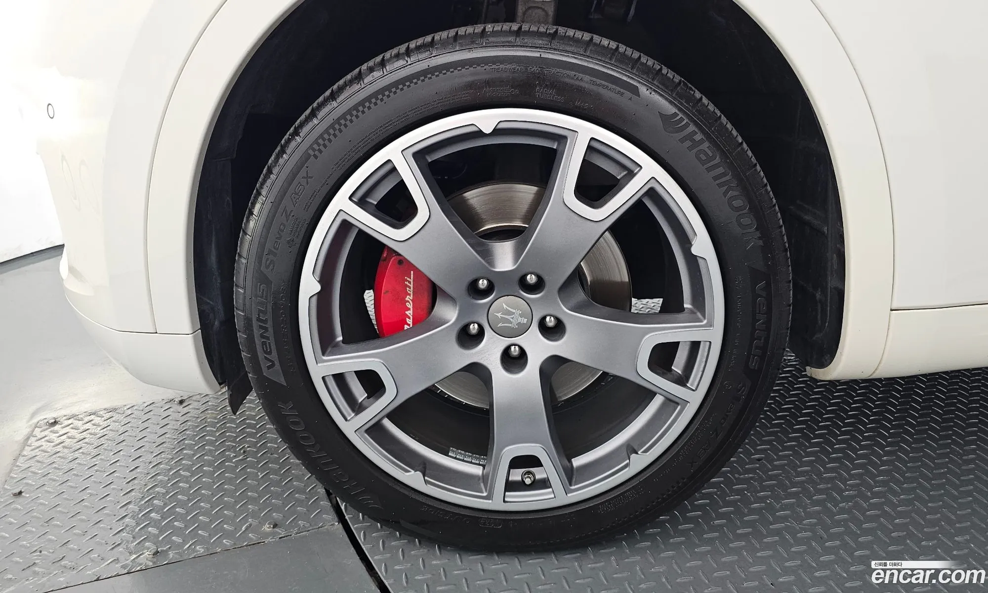 Maserati Levante 2017 ZN661XUG0HX243784 — 8