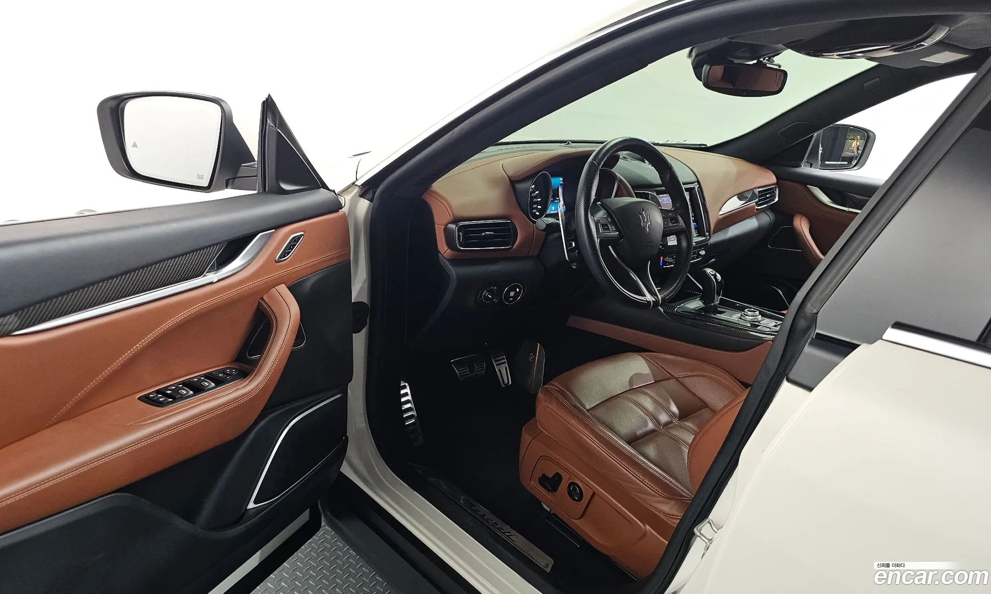 Maserati Levante 2017 ZN661XUG0HX243784 — 14
