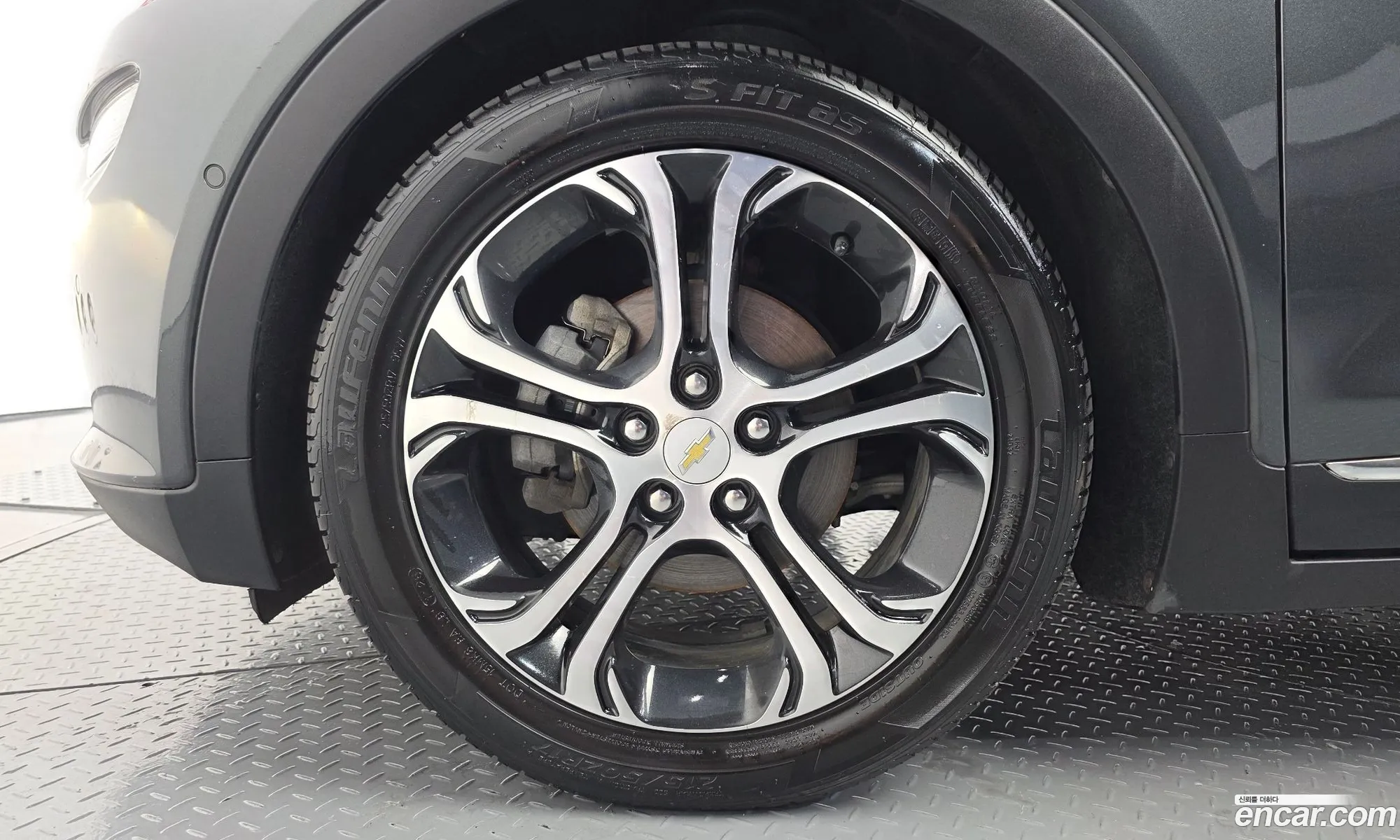 Chevrolet (GM Daewoo) Bolt EV 2019 — 3