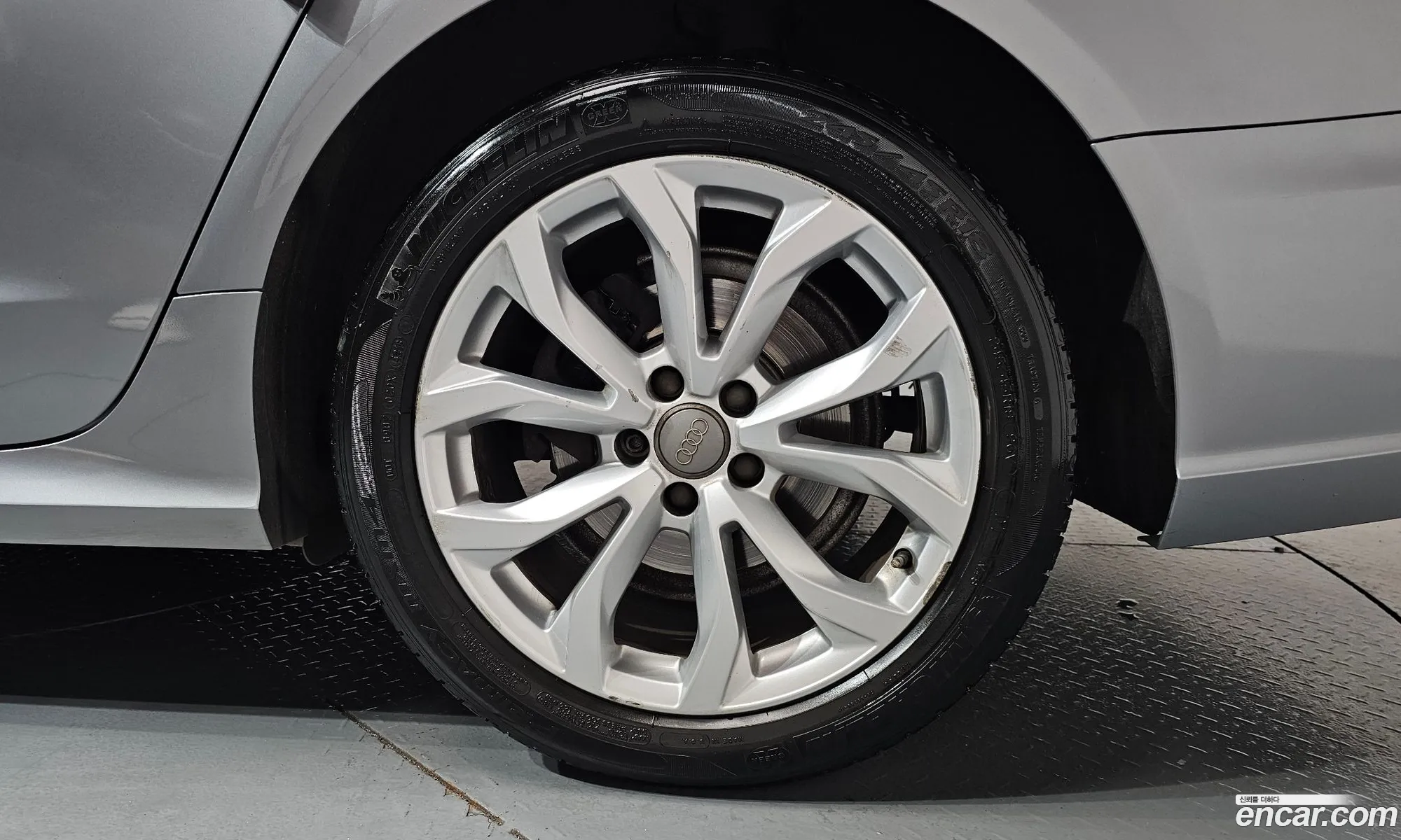 Audi A6 2015 — 13