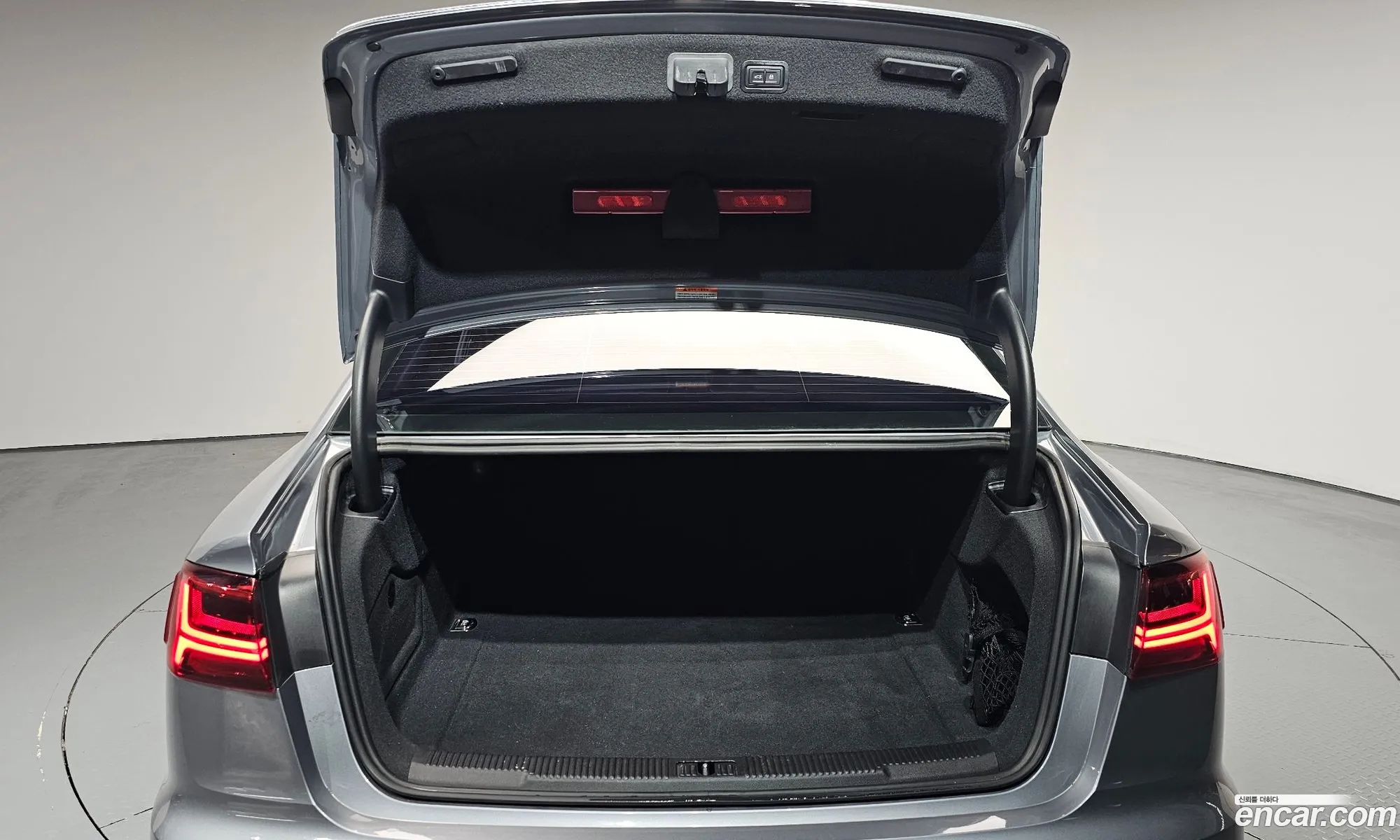 Audi A6 2015 — 33