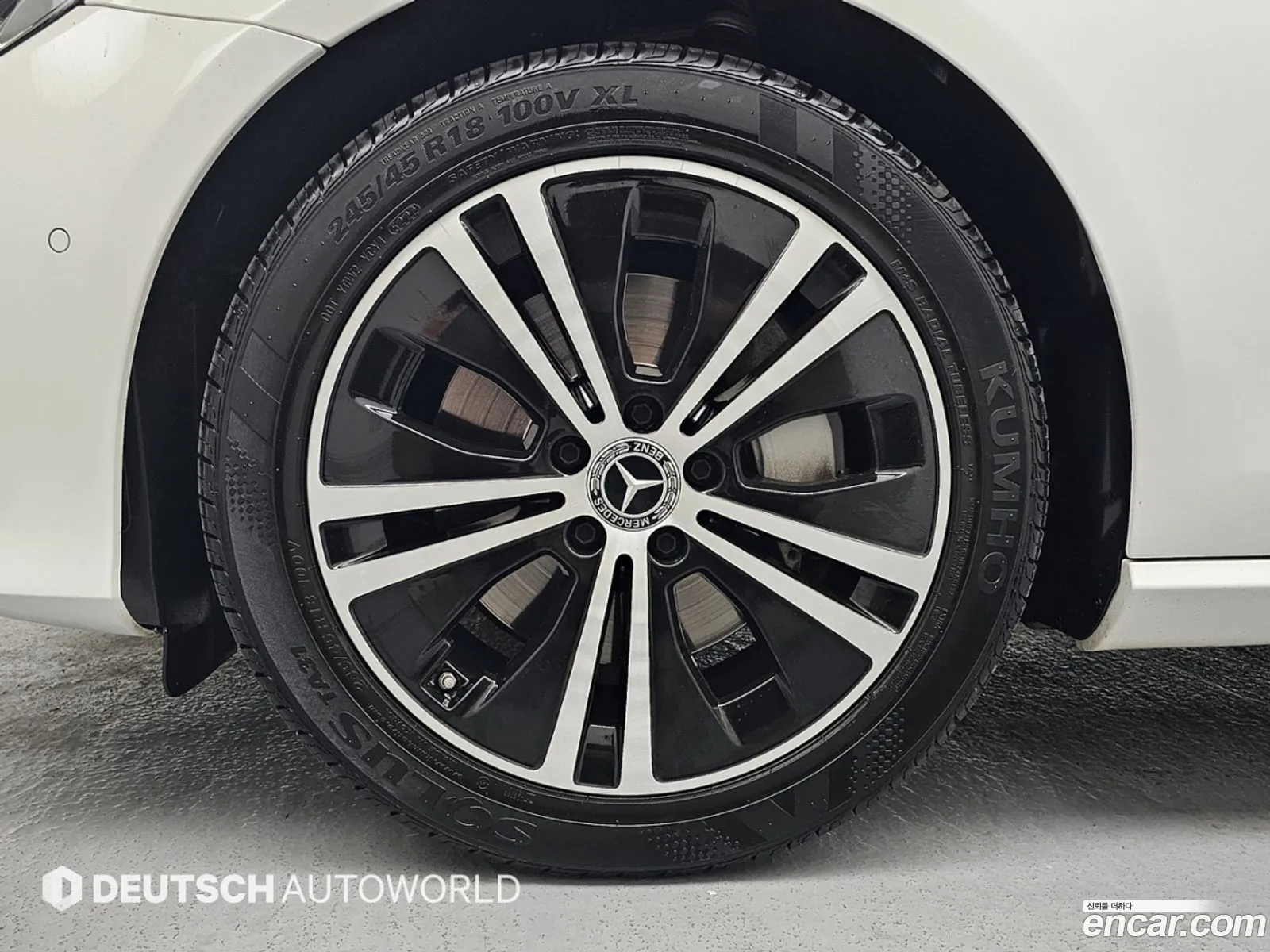 Mercedes-Benz E-Class W213 2020 — 12