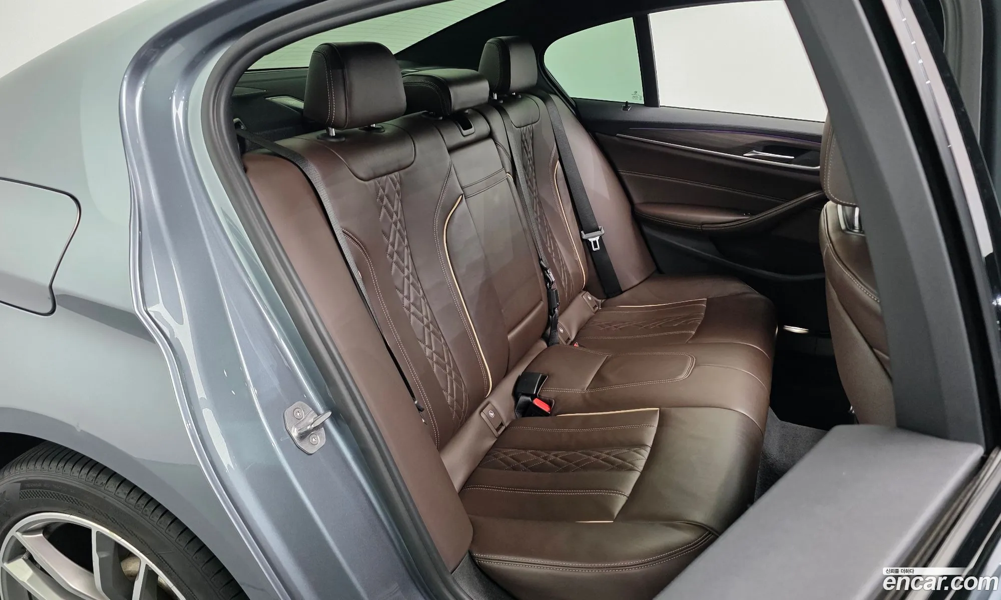 BMW 5 Series 2017 WBAJC3106HG993015 — 30