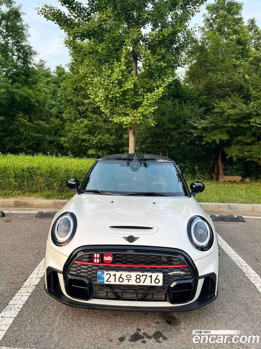 Mini Cooper S Convertible 2023 — 13