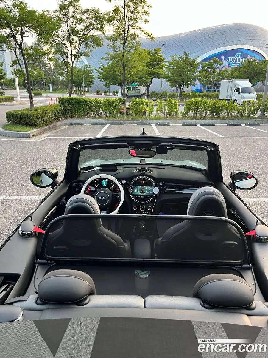 Mini Cooper S Convertible 2023 — 7