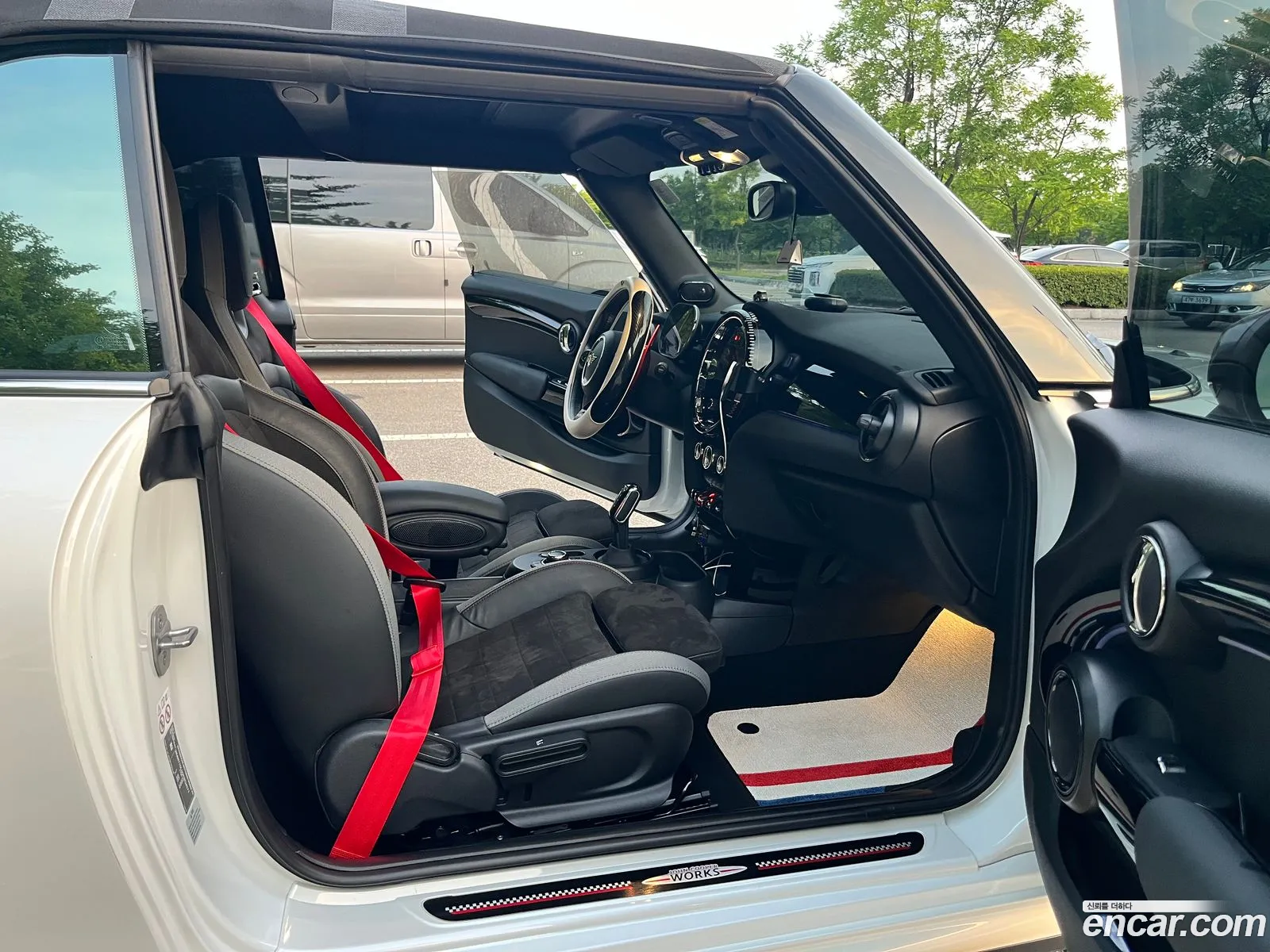 Mini Cooper S Convertible 2023 — 4