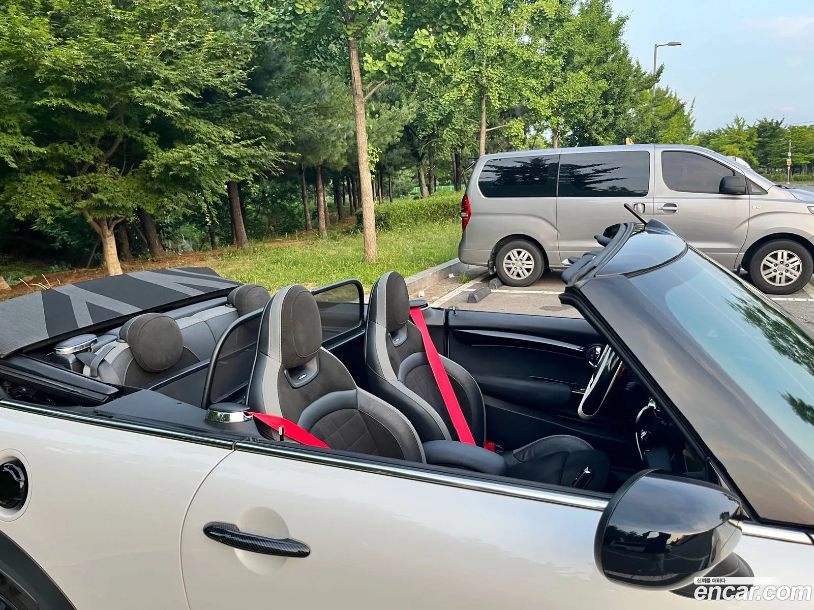Mini Cooper S Convertible 2023 — 10