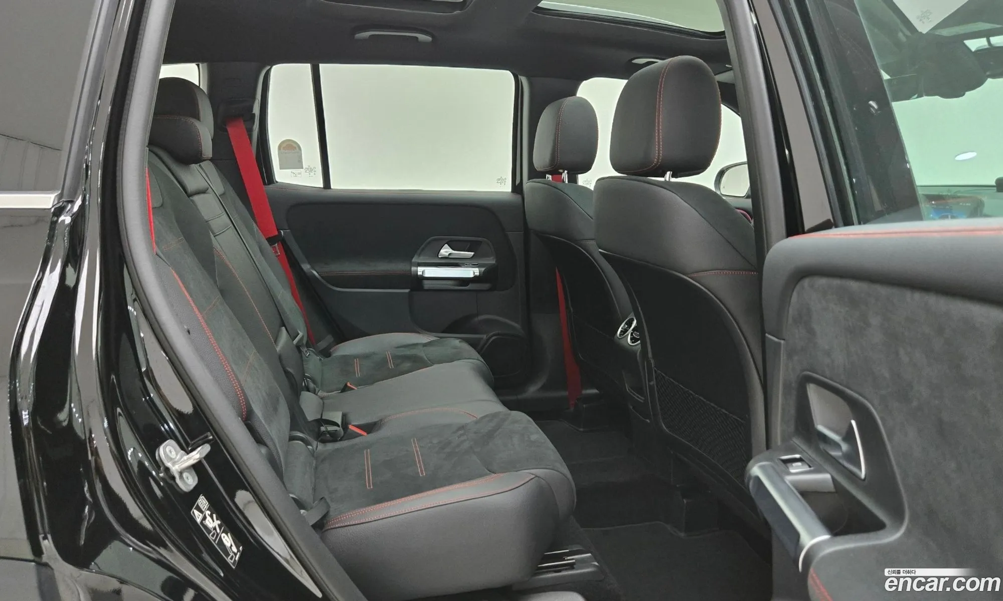 Mercedes-Benz GLB-Class X247 2025 — 13