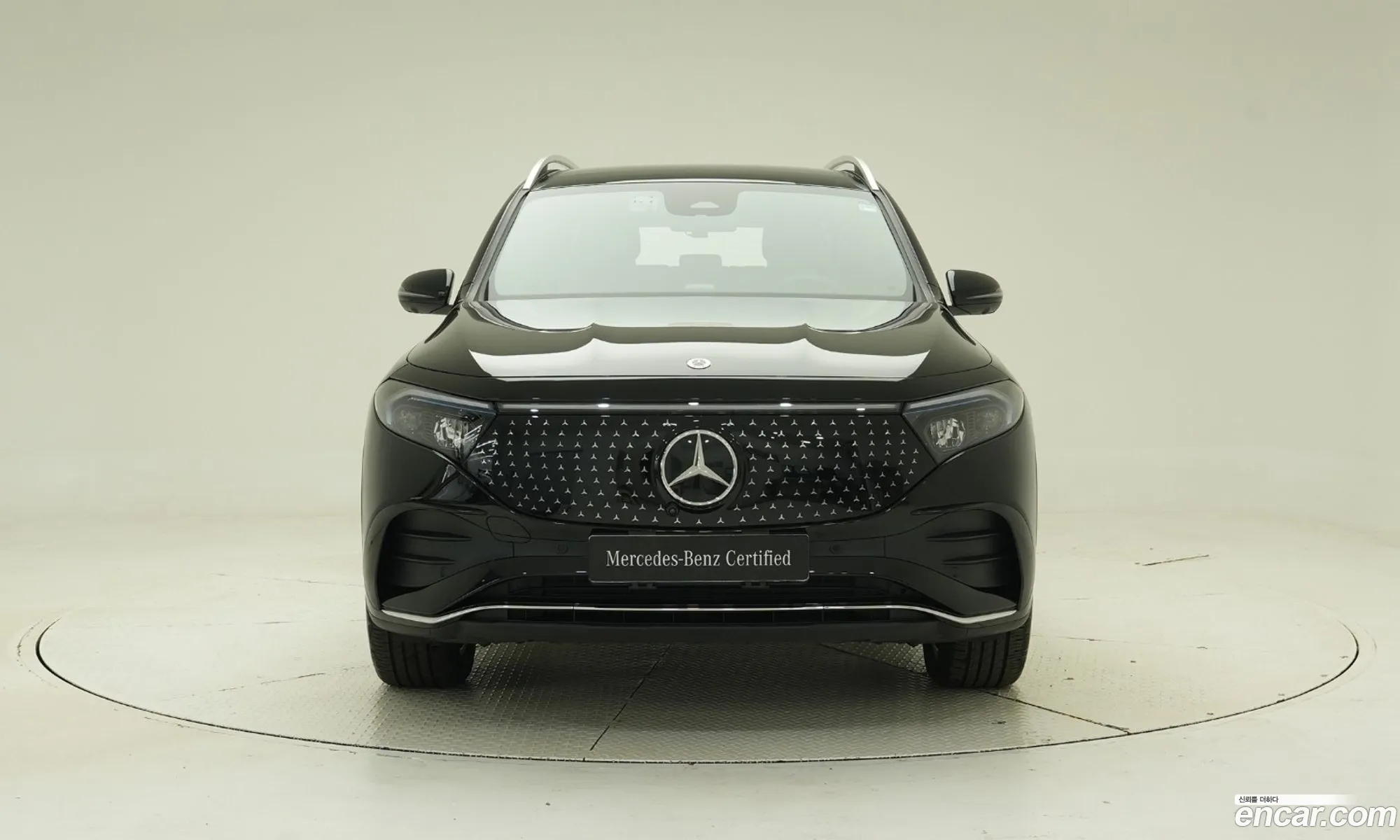 Mercedes-Benz EQB X243 2025 — 12