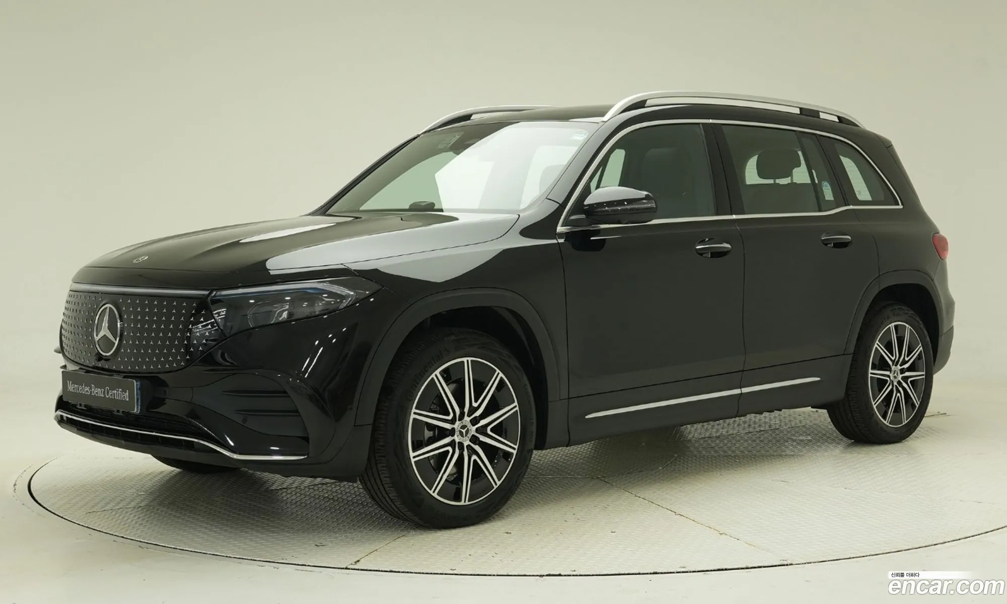 Mercedes-Benz EQB X243 2025 — 13