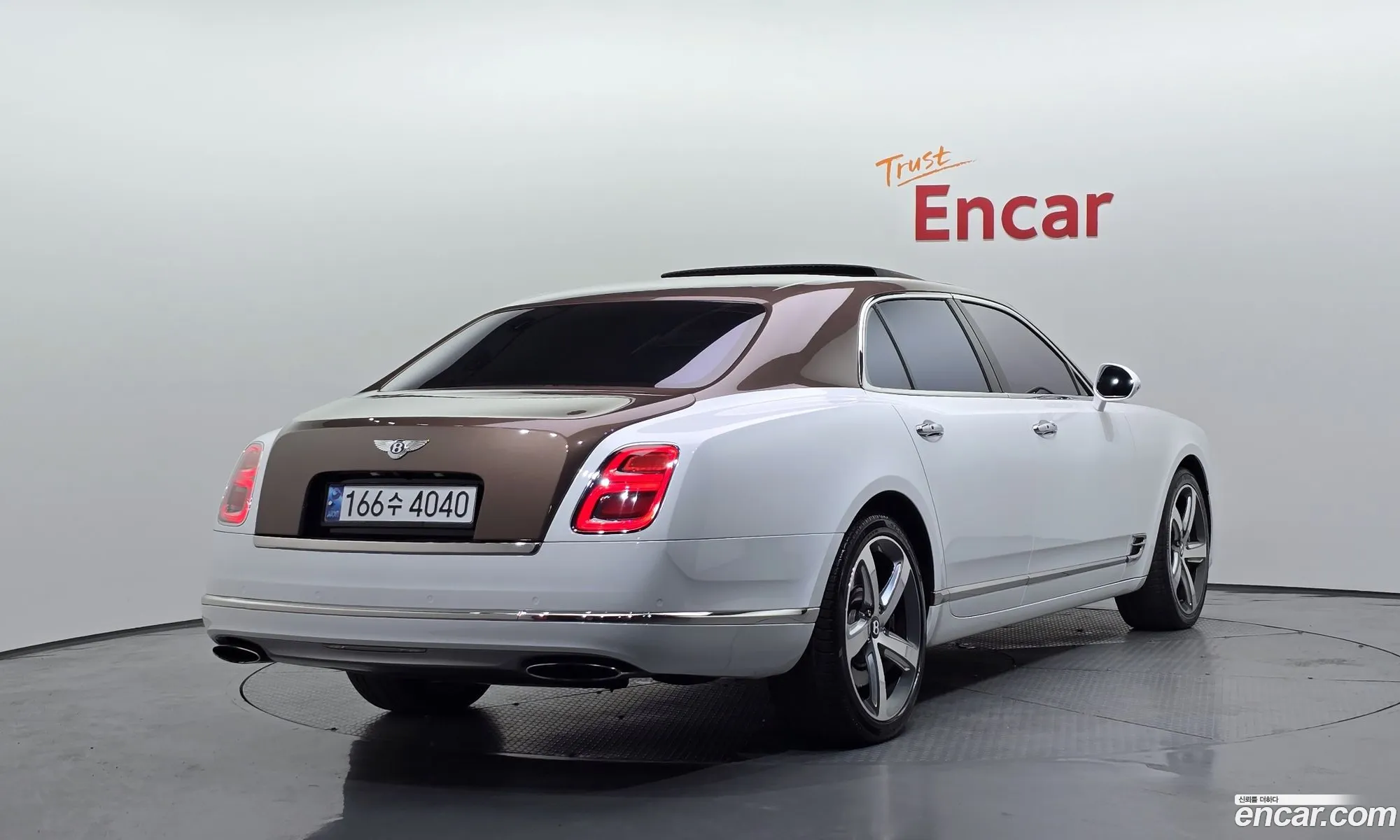 Bentley Mulsanne 2017 — 23