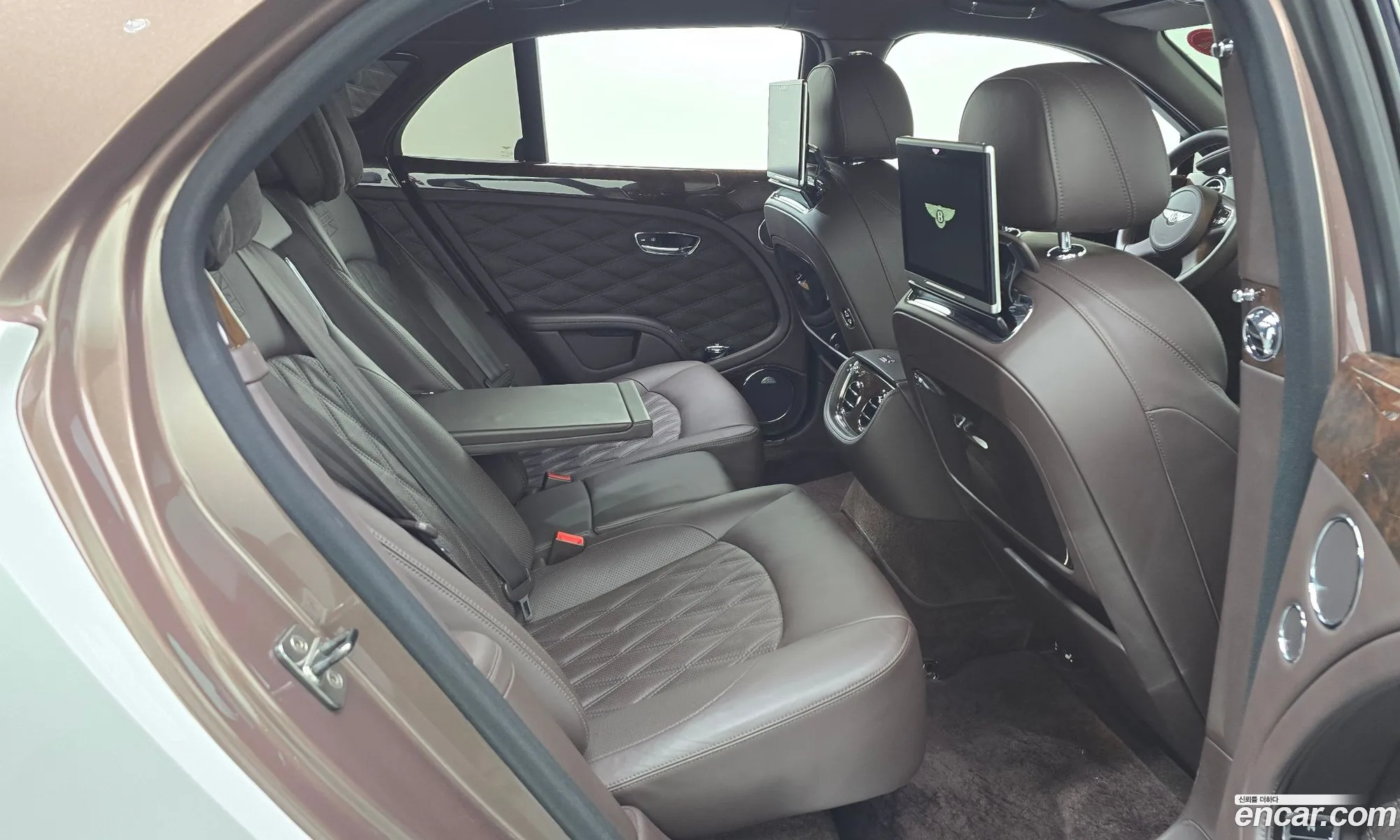 Bentley Mulsanne 2017 — 35