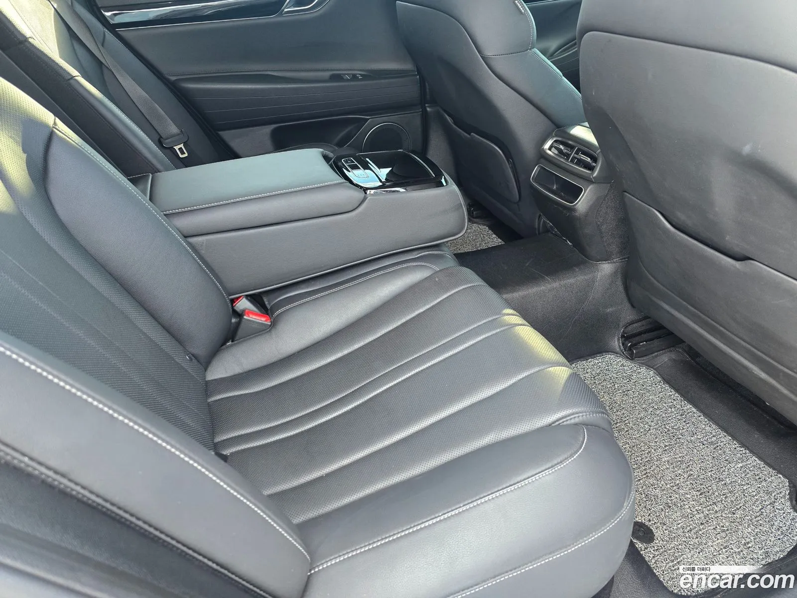 Genesis G80 2022 — 20