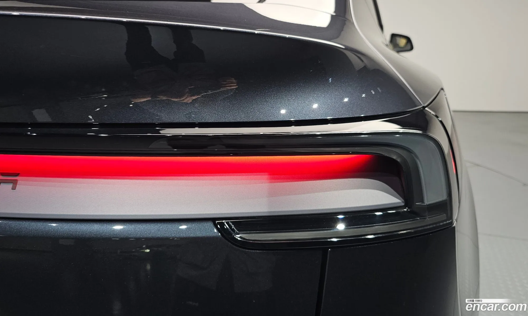 Tesla Model Y 2025 LRWYGCFJ8SC054242 — 26