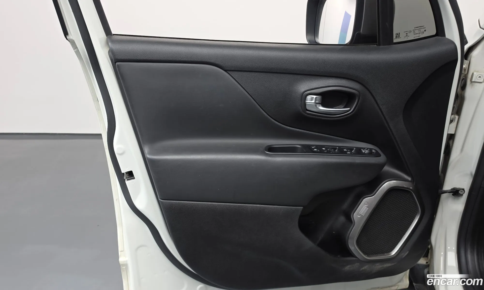Jeep Renegade 2020 1C4BU0000LPL11237 — 15