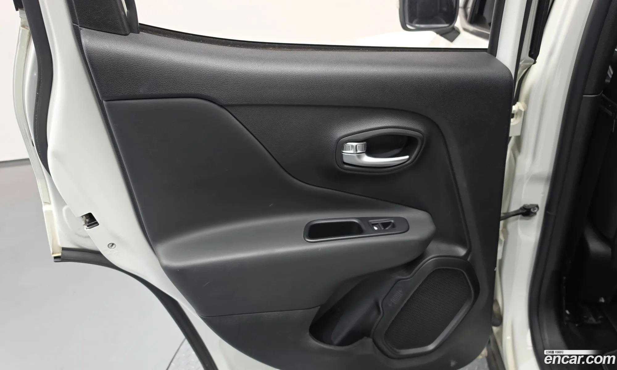 Jeep Renegade 2020 1C4BU0000LPL11237 — 31