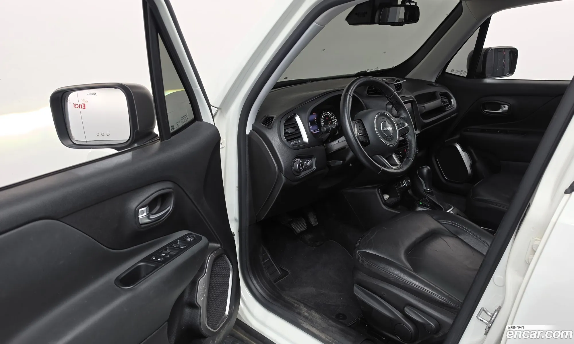 Jeep Renegade 2020 1C4BU0000LPL11237 — 24
