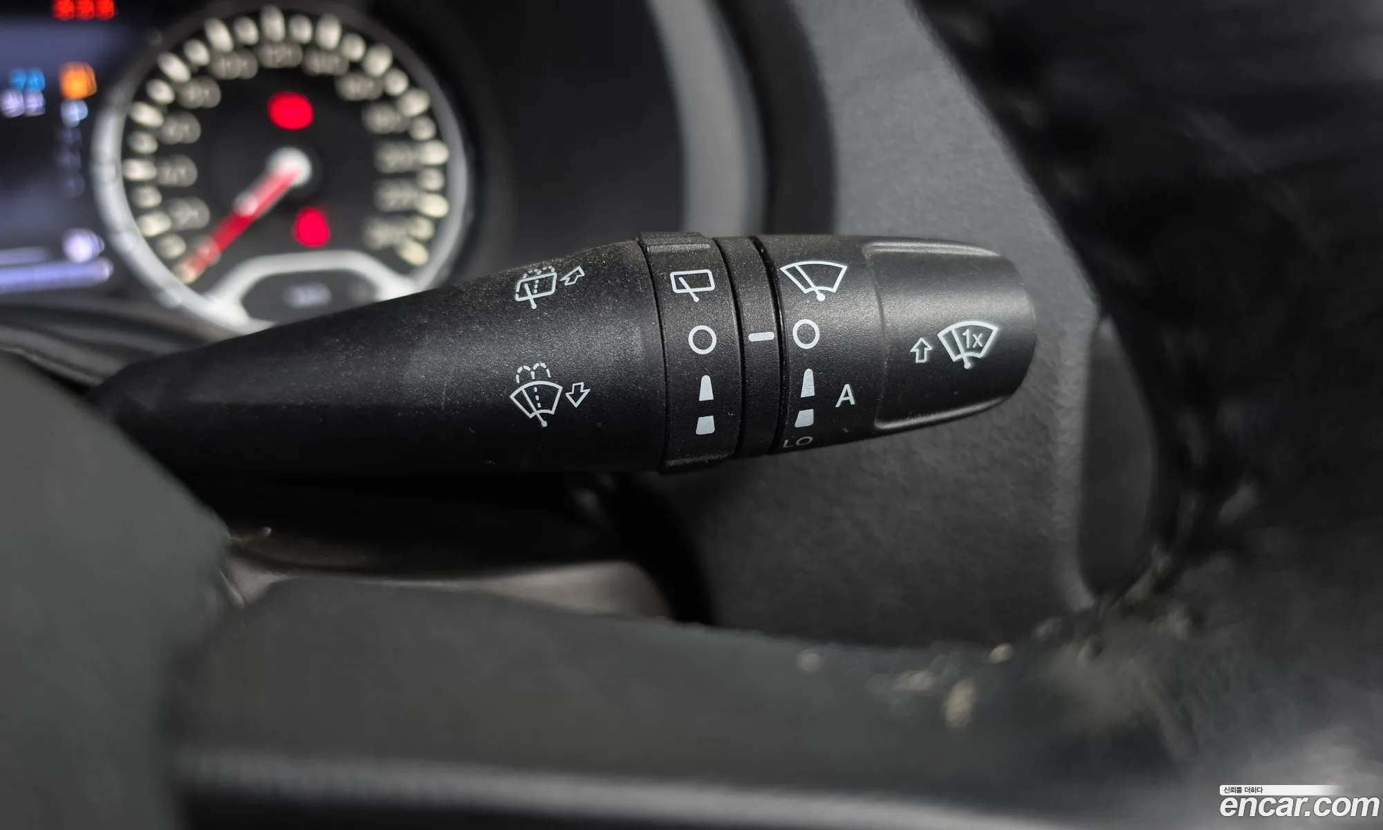 Jeep Renegade 2020 1C4BU0000LPL11237 — 32