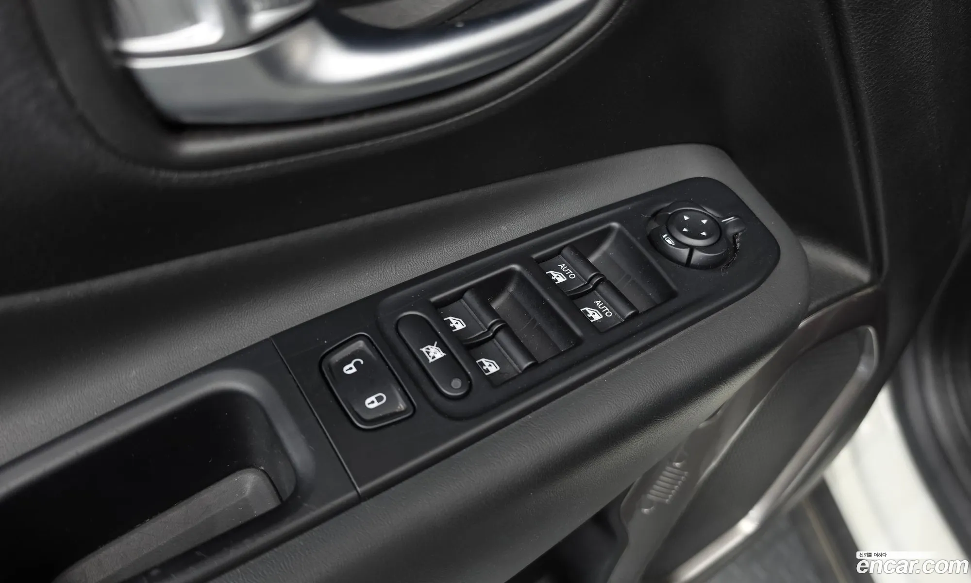 Jeep Renegade 2020 1C4BU0000LPL11237 — 25