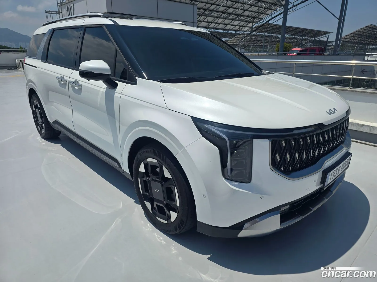 Kia Carnival 2024 — 16