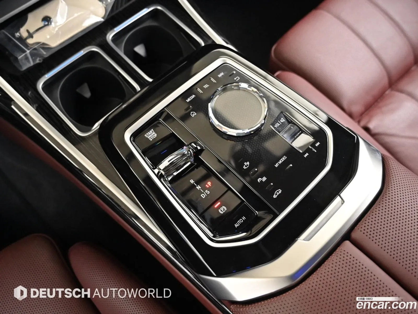 BMW 7 Series 2025 — 8