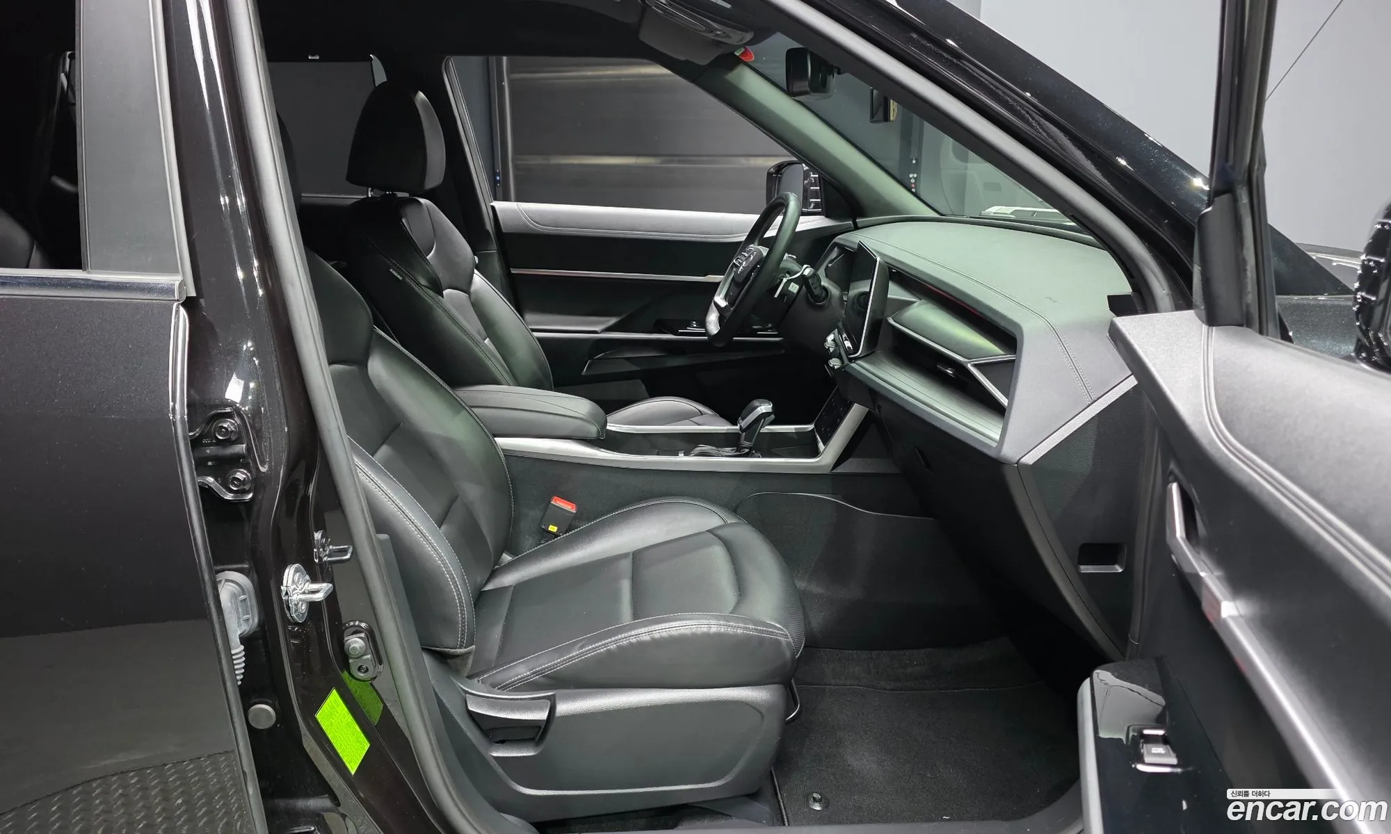 KG Mobility (SsangYong) Torres 2023 — 17