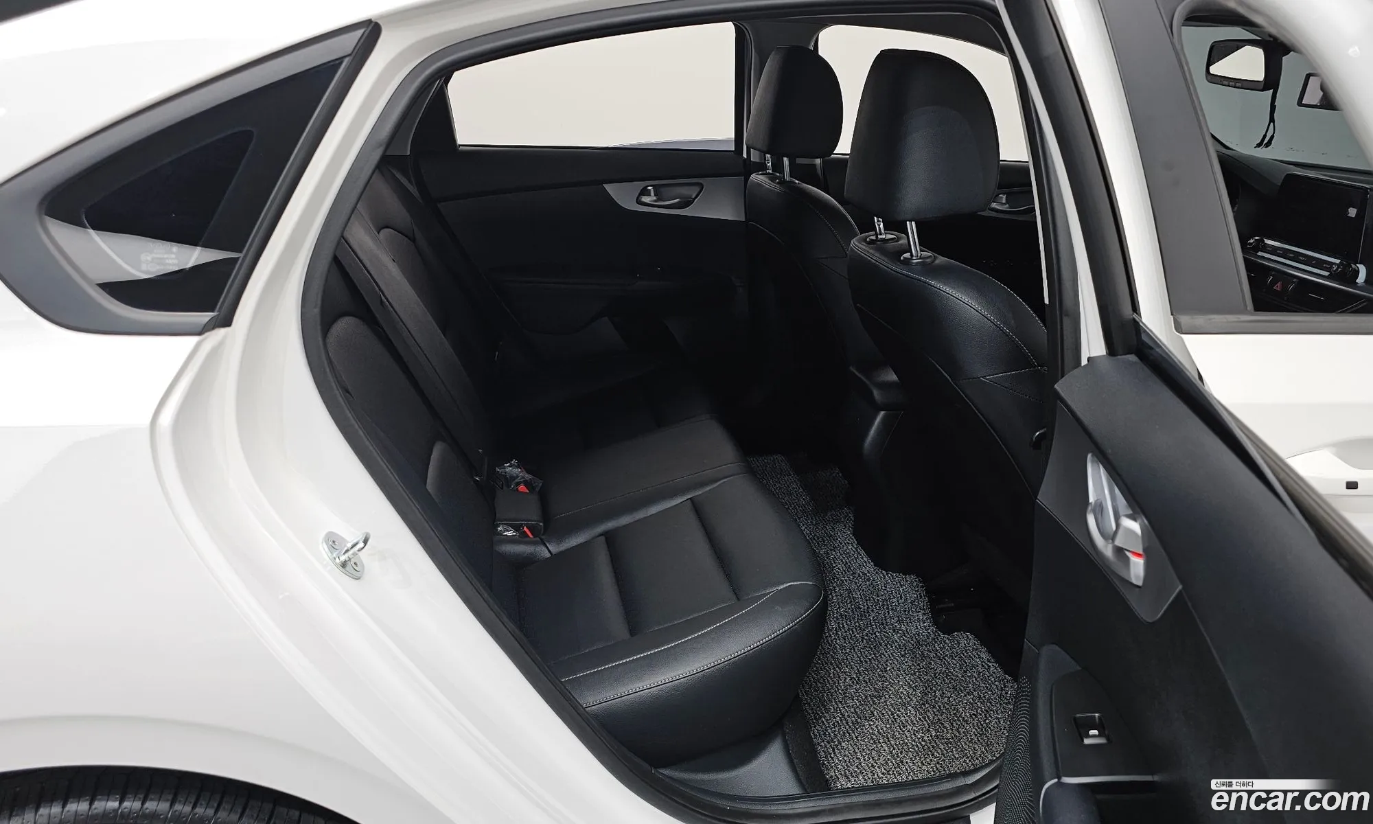 Kia K3 2024 — 34