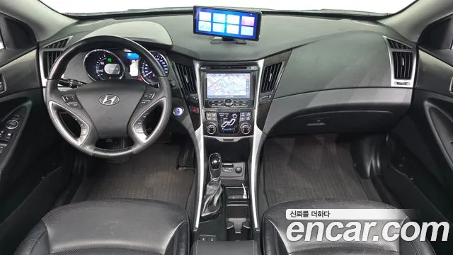 Hyundai Sonata Hybrid 2013 — 4