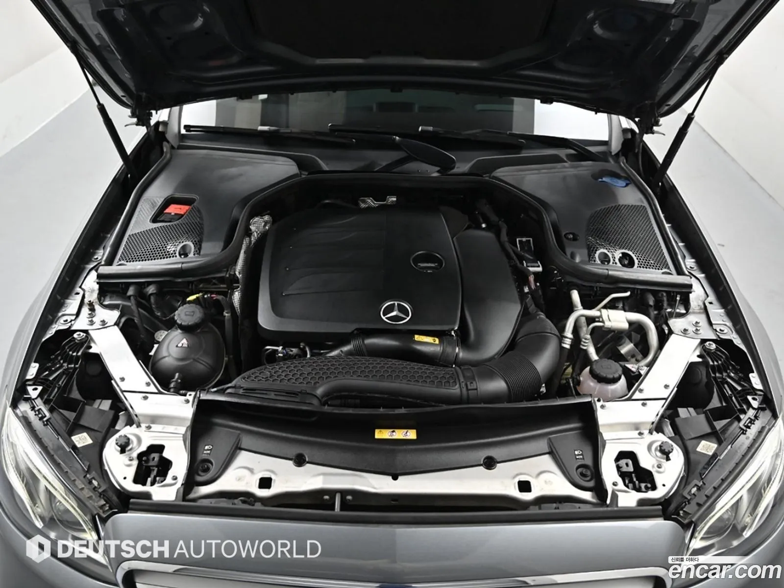 Mercedes-Benz E-Class W213 2019 — 13