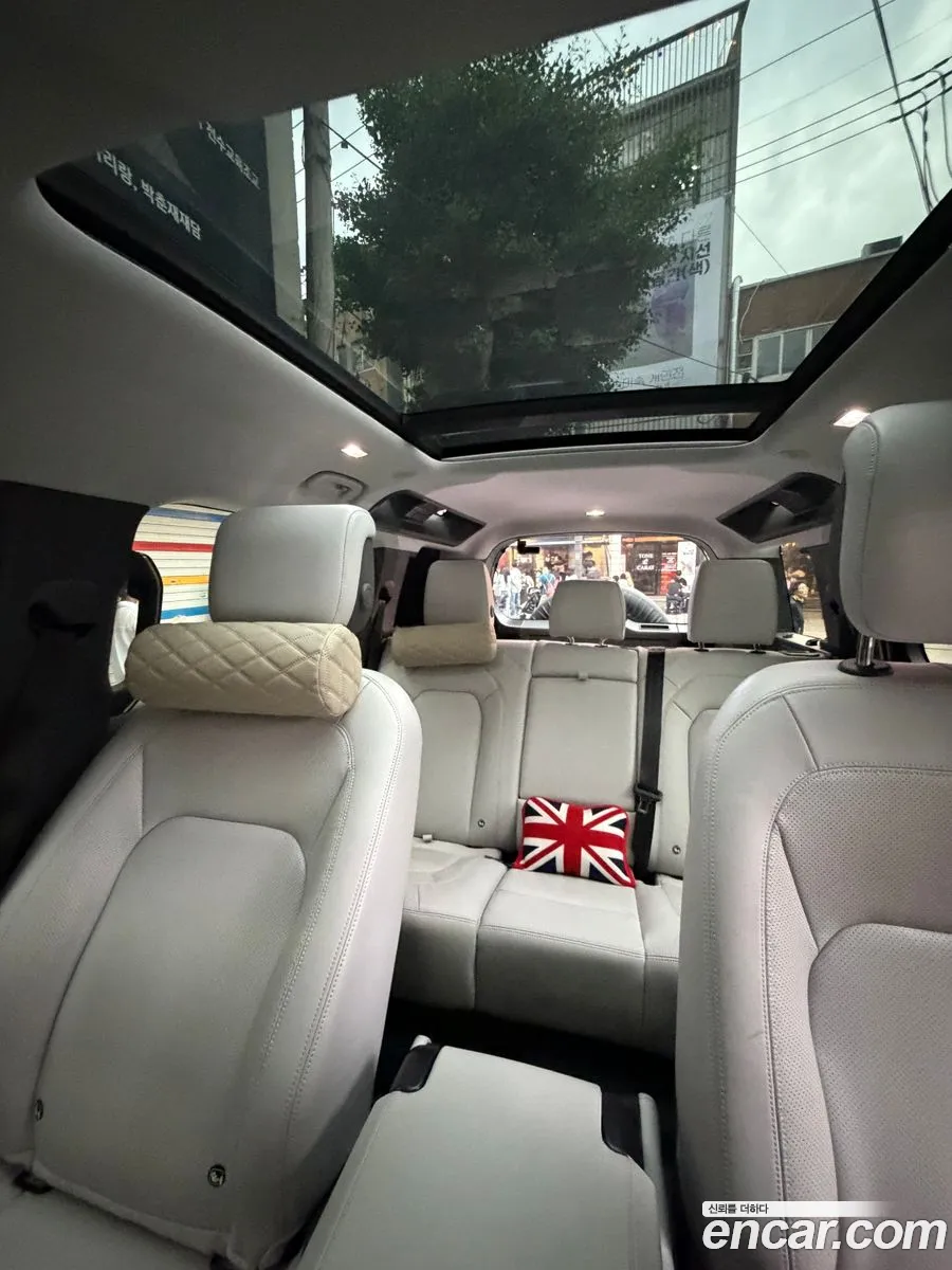 Land Rover Defender 2024 — 2