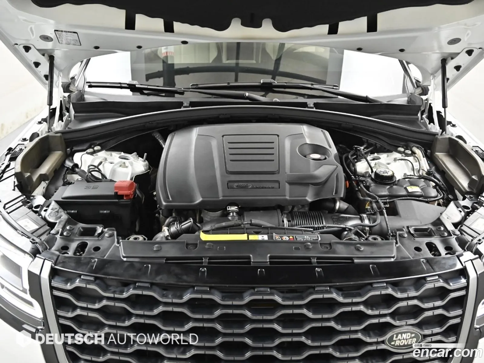 Land Rover Range Rover Velar 2021 — 13