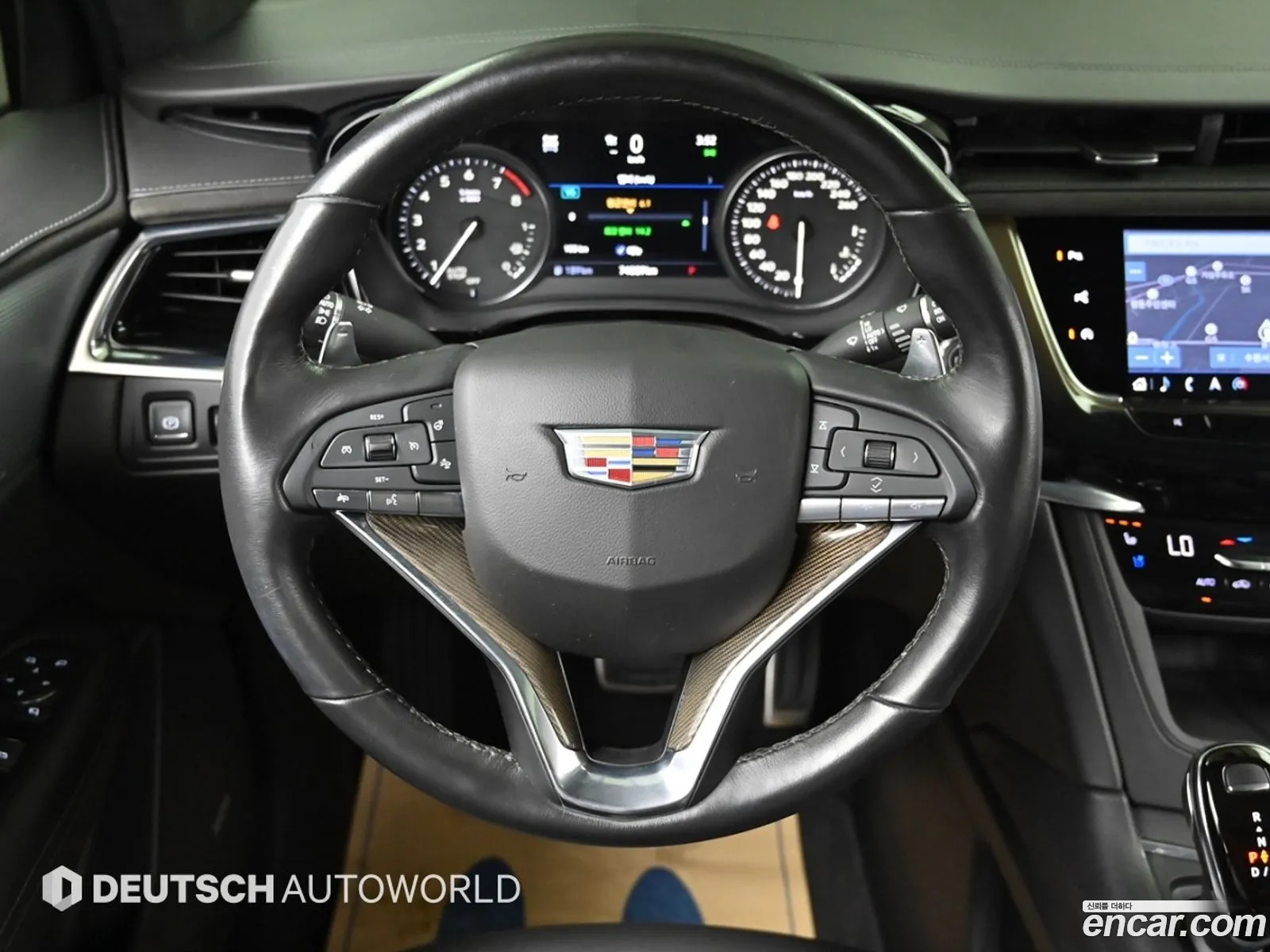 Cadillac XT6