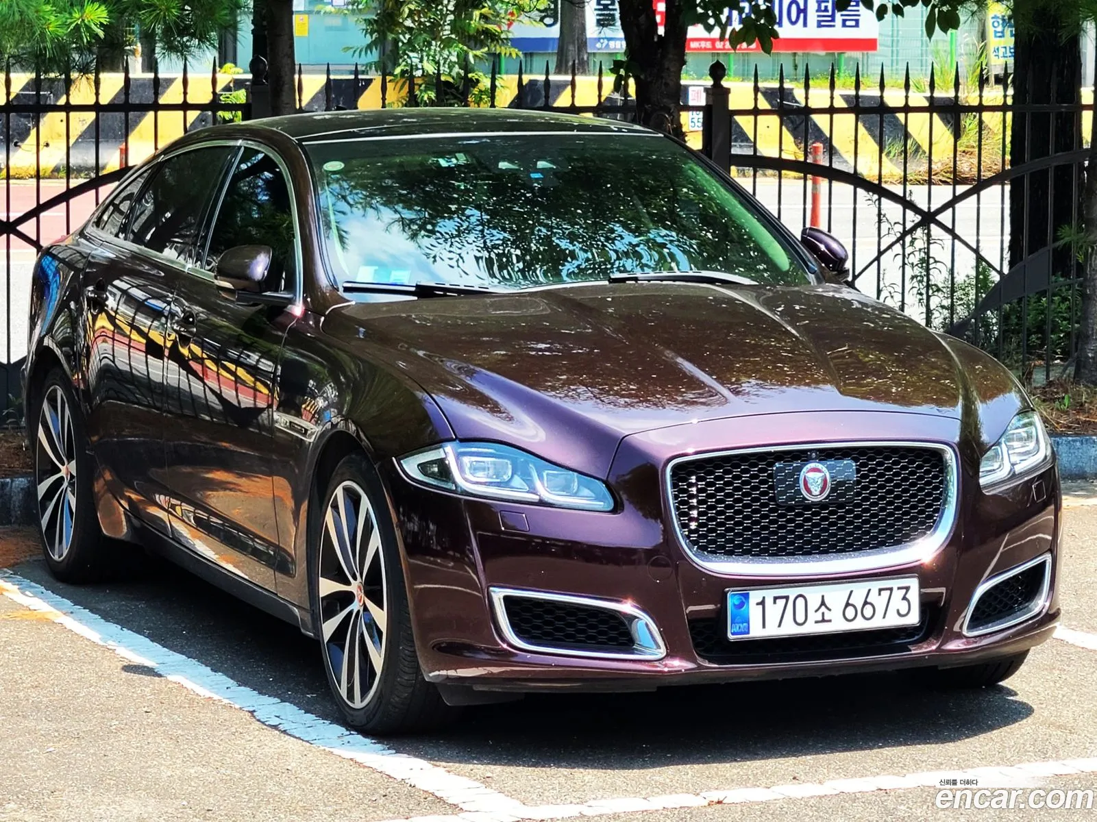 Jaguar XJ 2018 — 14