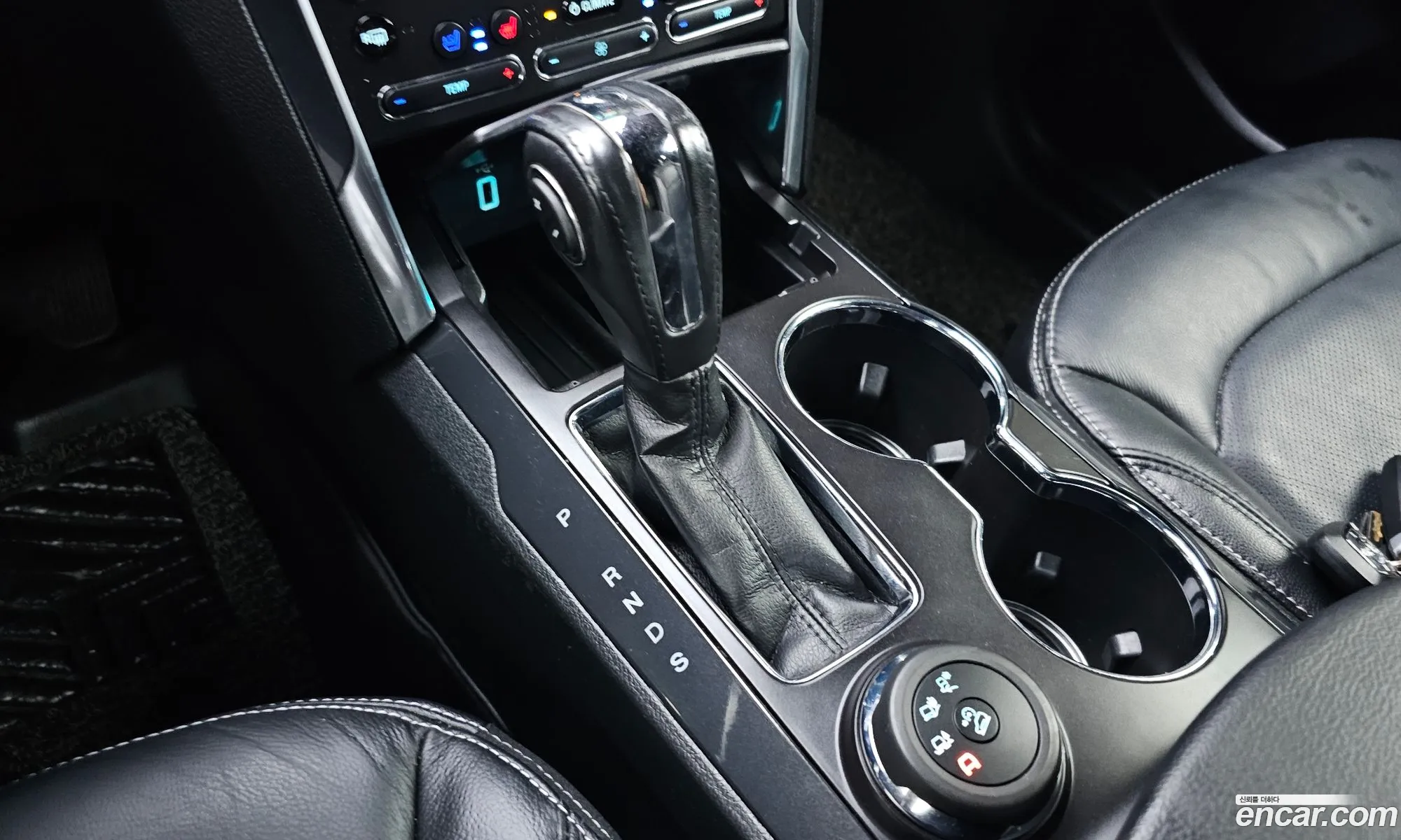 Ford Explorer 2019 1FM5K8FH5KGA47994 — 32