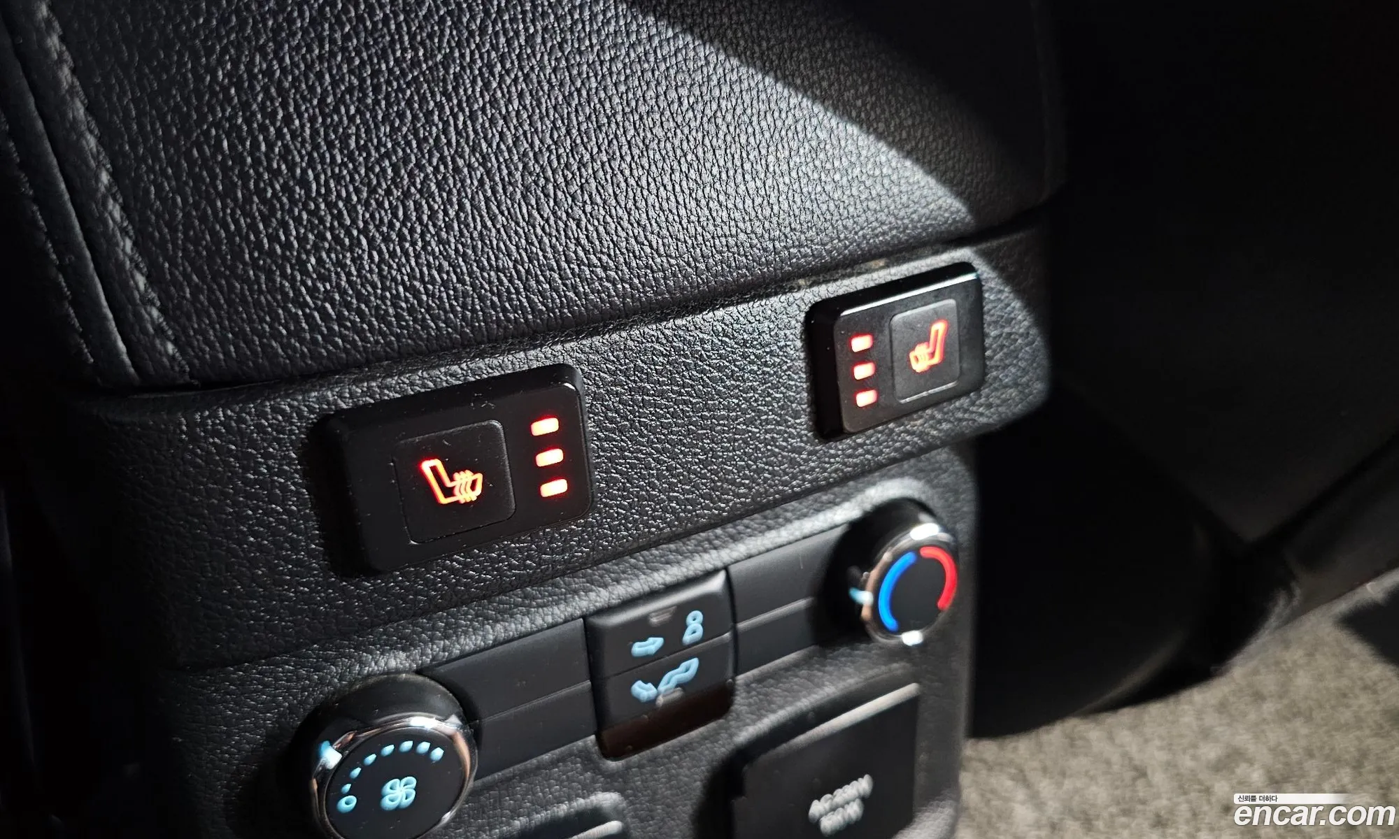 Ford Explorer 2019 1FM5K8FH5KGA47994 — 21