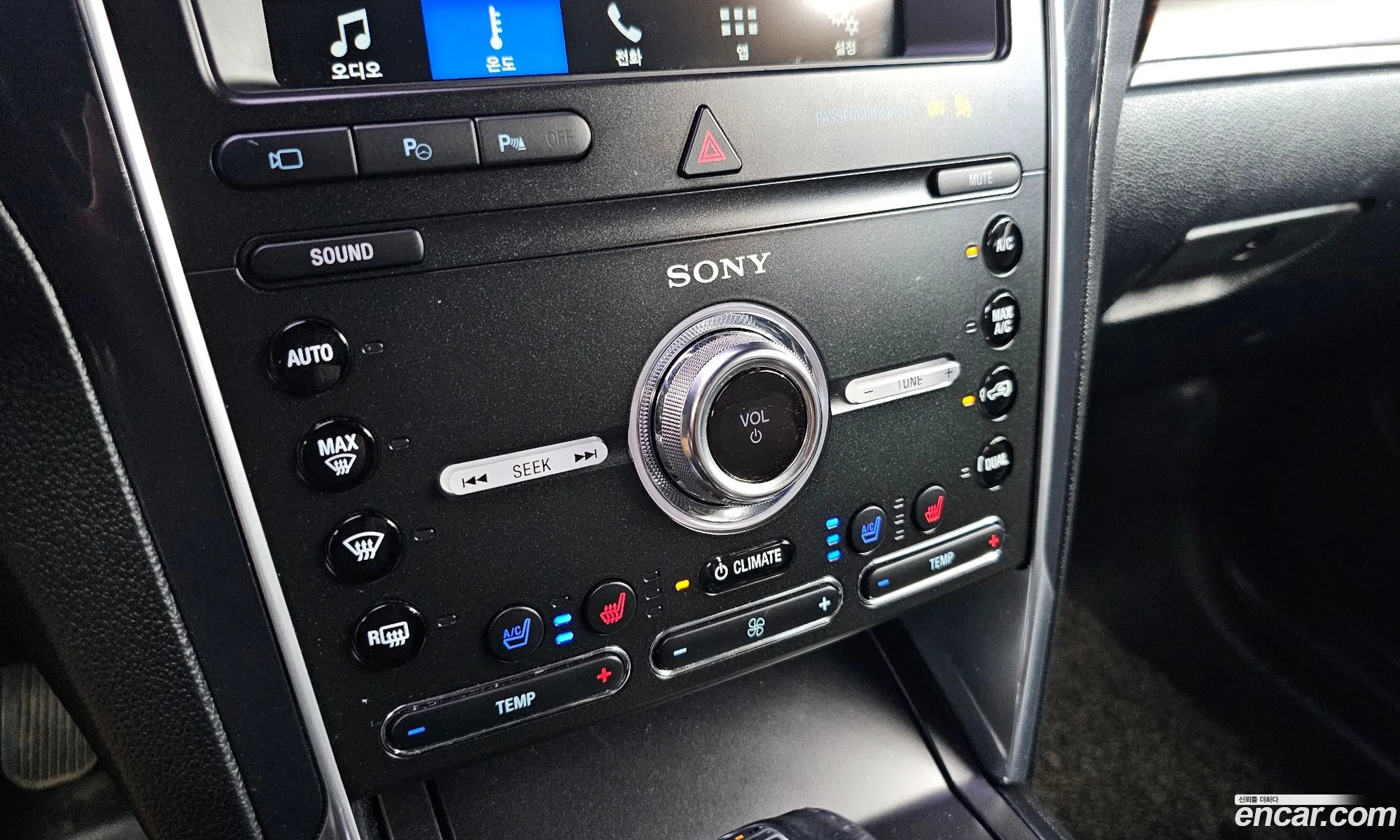 Ford Explorer 2019 1FM5K8FH5KGA47994 — 26