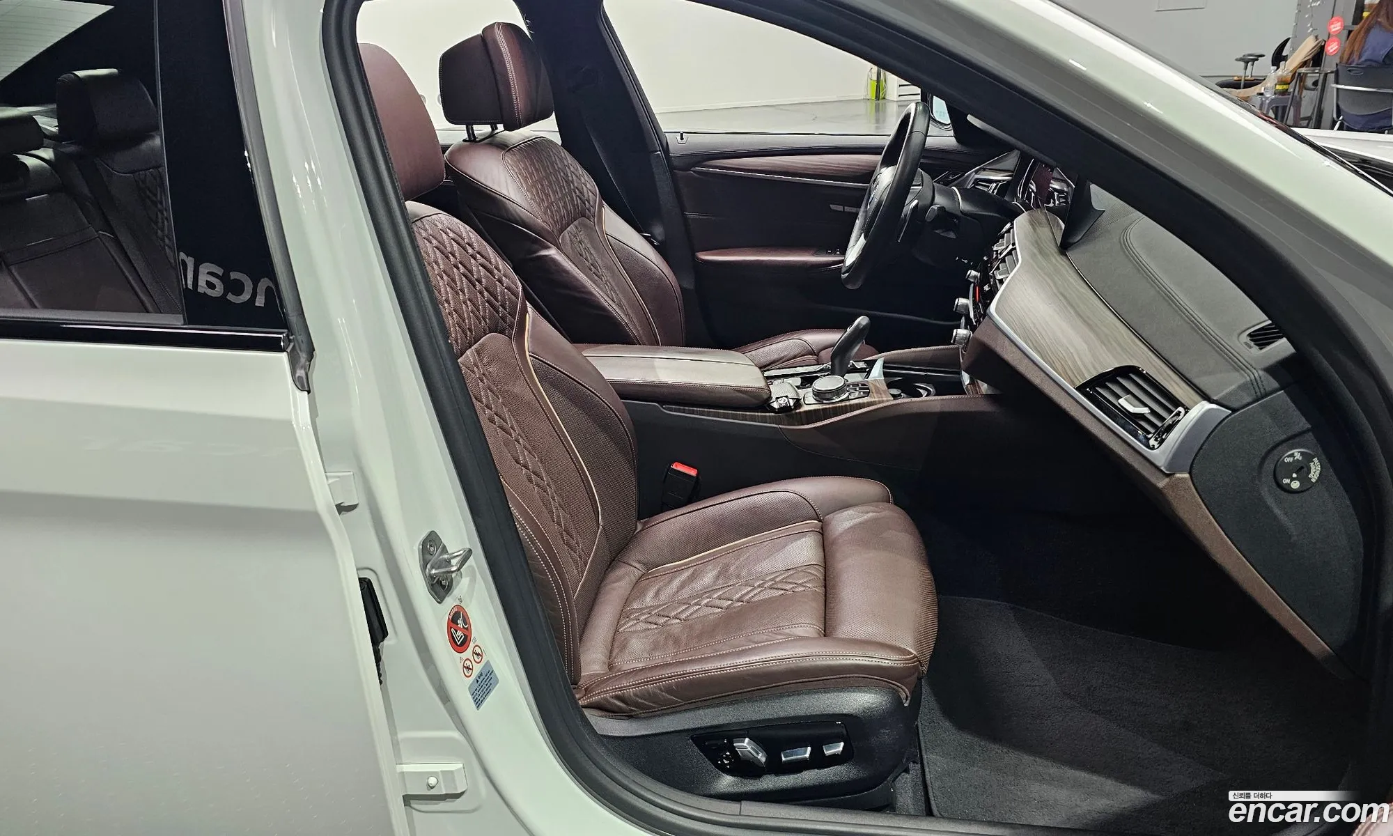 BMW 5 Series 2017 — 9