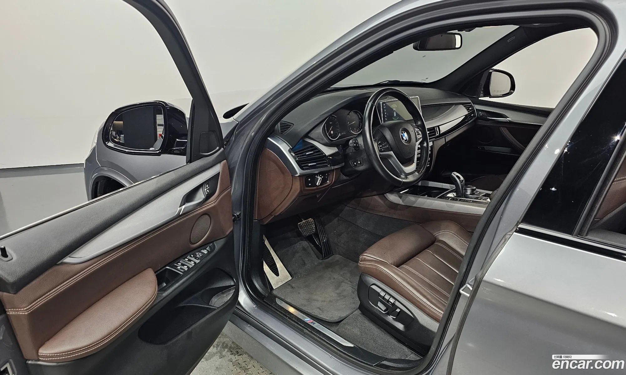 BMW X5 2018 WBAKS4105J0Y70396 — 14