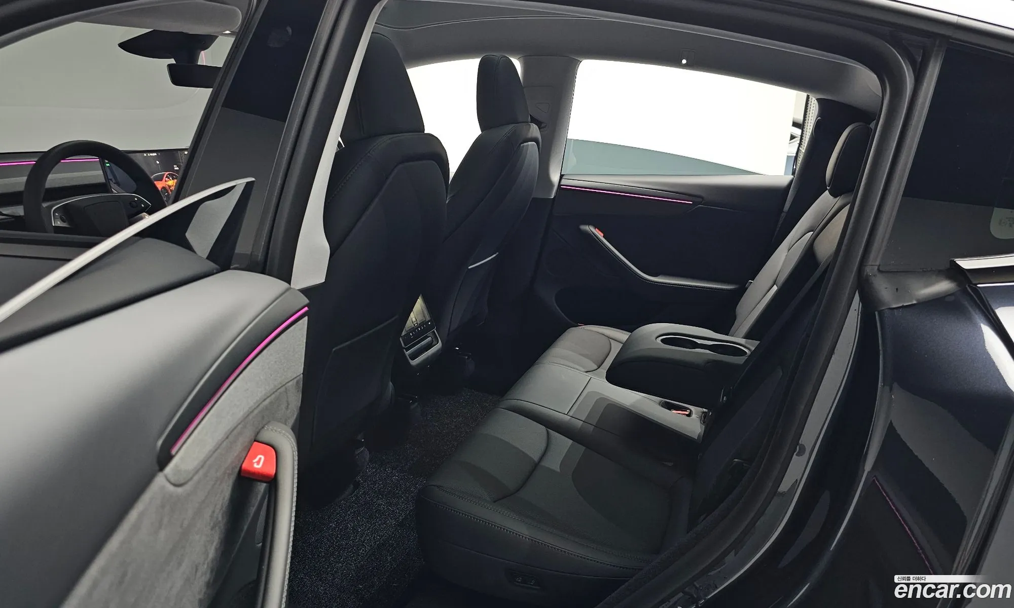 Tesla Model Y 2025 LRWYGCEK6SC202074 — 24