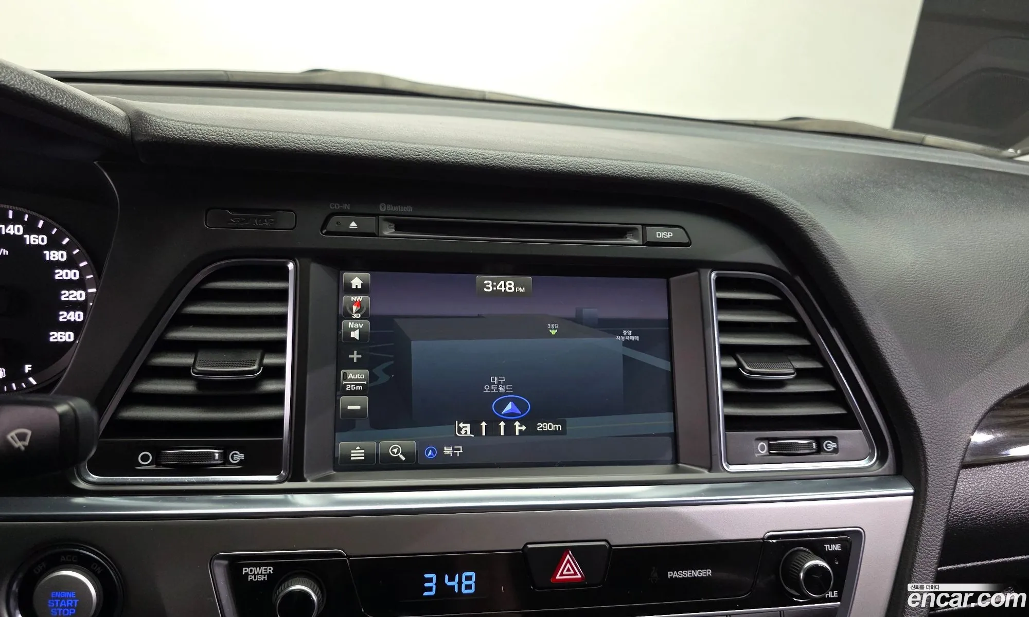 Hyundai LF Sonata 2014 — 27