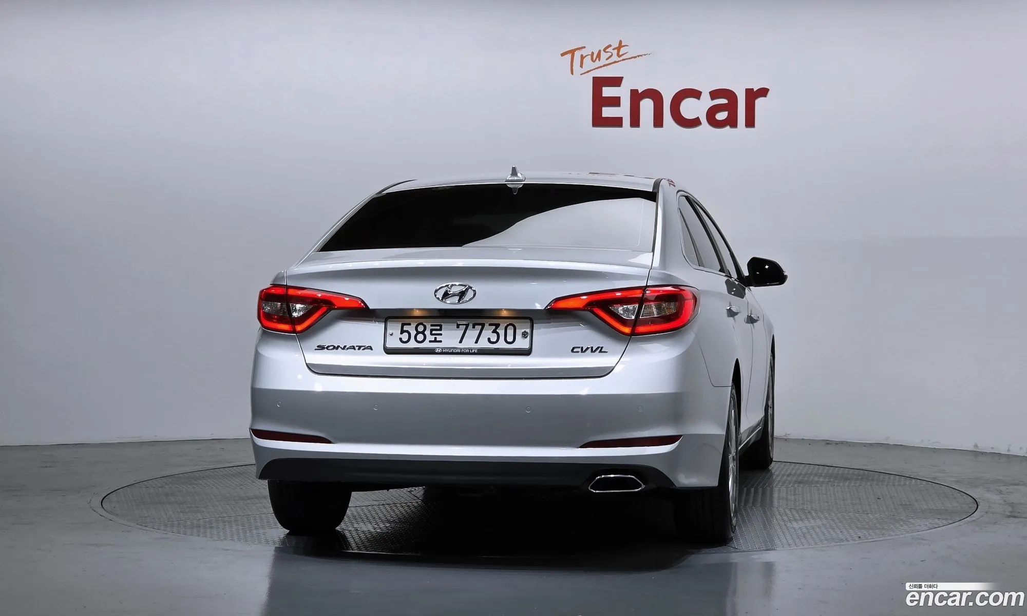 Hyundai LF Sonata 2014 — 17