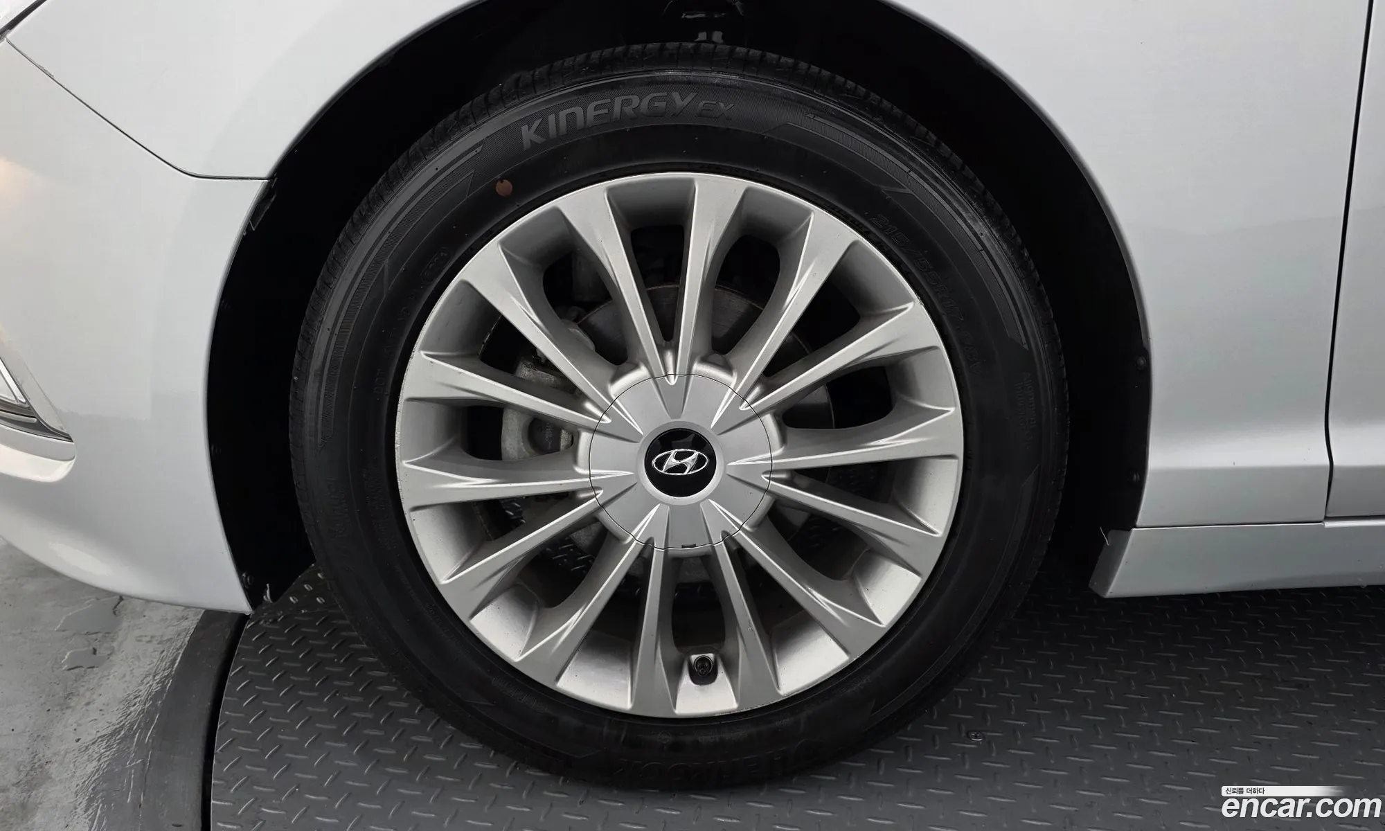 Hyundai LF Sonata 2014 — 3